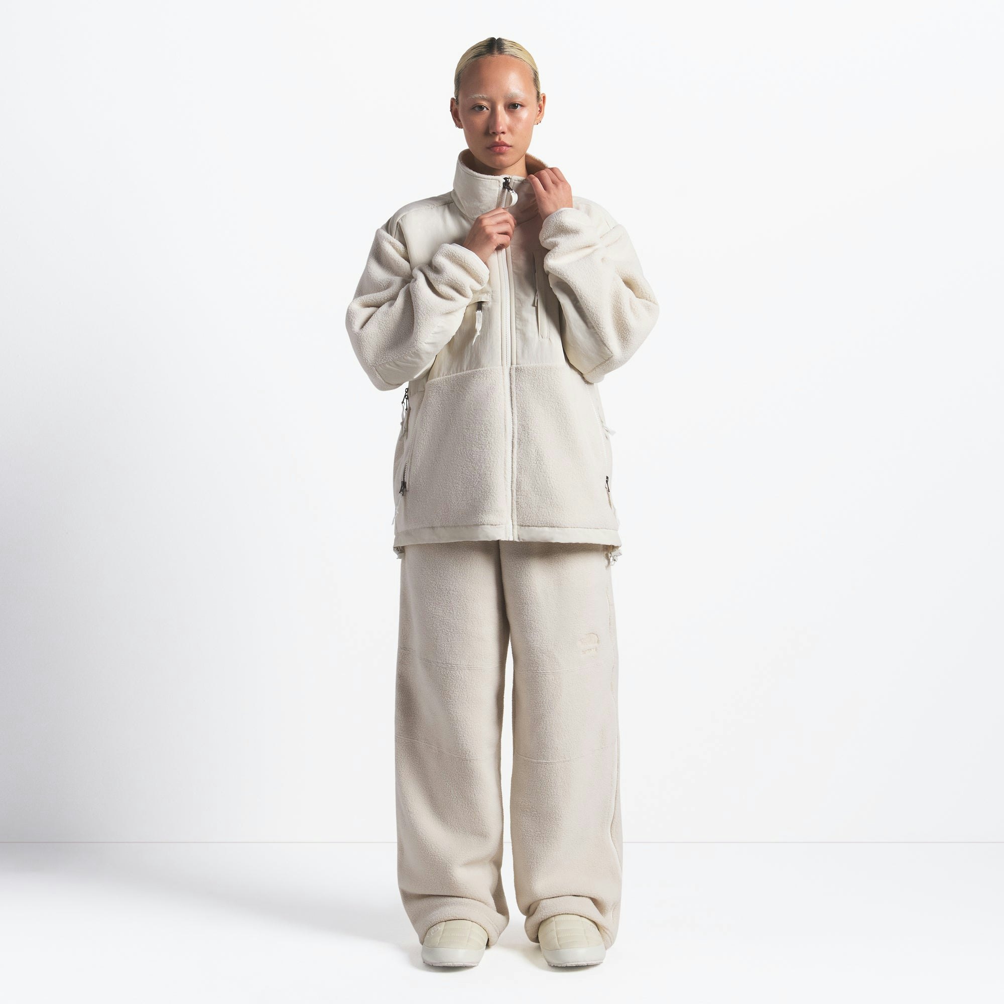THE NORTH FACE X SKIMS 1995 DENALI FLEECE JACKET | BONE ON A MODEL FRONT VIEW @ | FOCUS: 0.0, 1.0, 0.9
