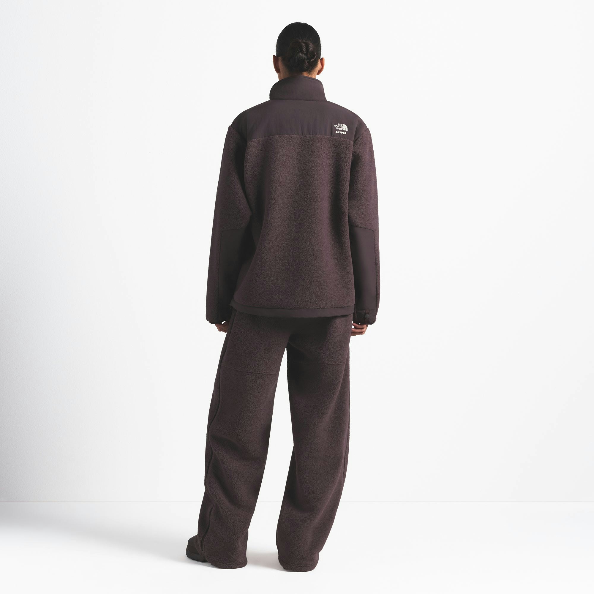 THE NORTH FACE X SKIMS 1995 DENALI FLEECE JACKET | PHOENIX ON A MODEL FRONT VIEW @ | FOCUS: 0.0, 1.0, 0.9