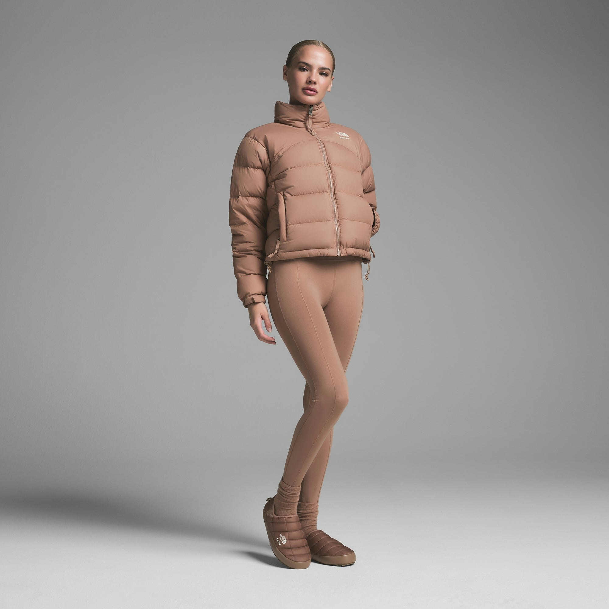 THE NORTH FACE X SKIMS THERMOBALL TRACTION MULES V | SIENNA ON A MODEL FRONT VIEW | FOCUS: 0.0, 1.0, 0.9
