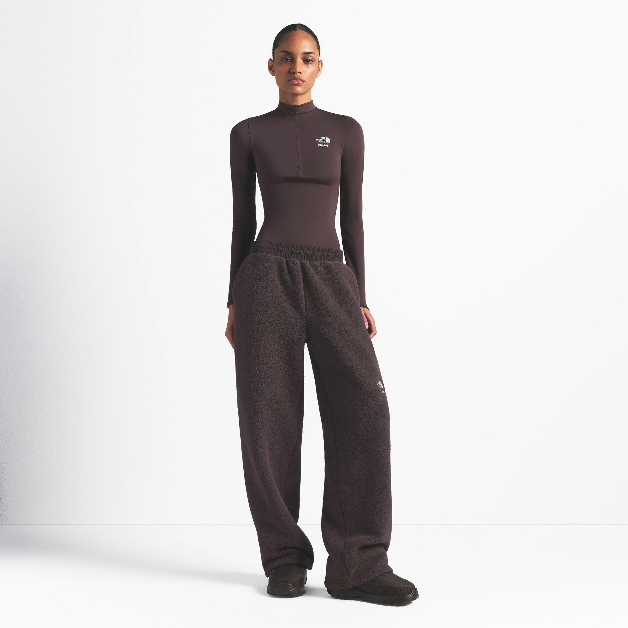 THE NORTH FACE X SKIMS 1995 DENALI FLEECE STRAIGHT LEG PANT | PHOENIX ON A MODEL FRONT VIEW @ | FOCUS: 0.0, 1.0, 0.9
