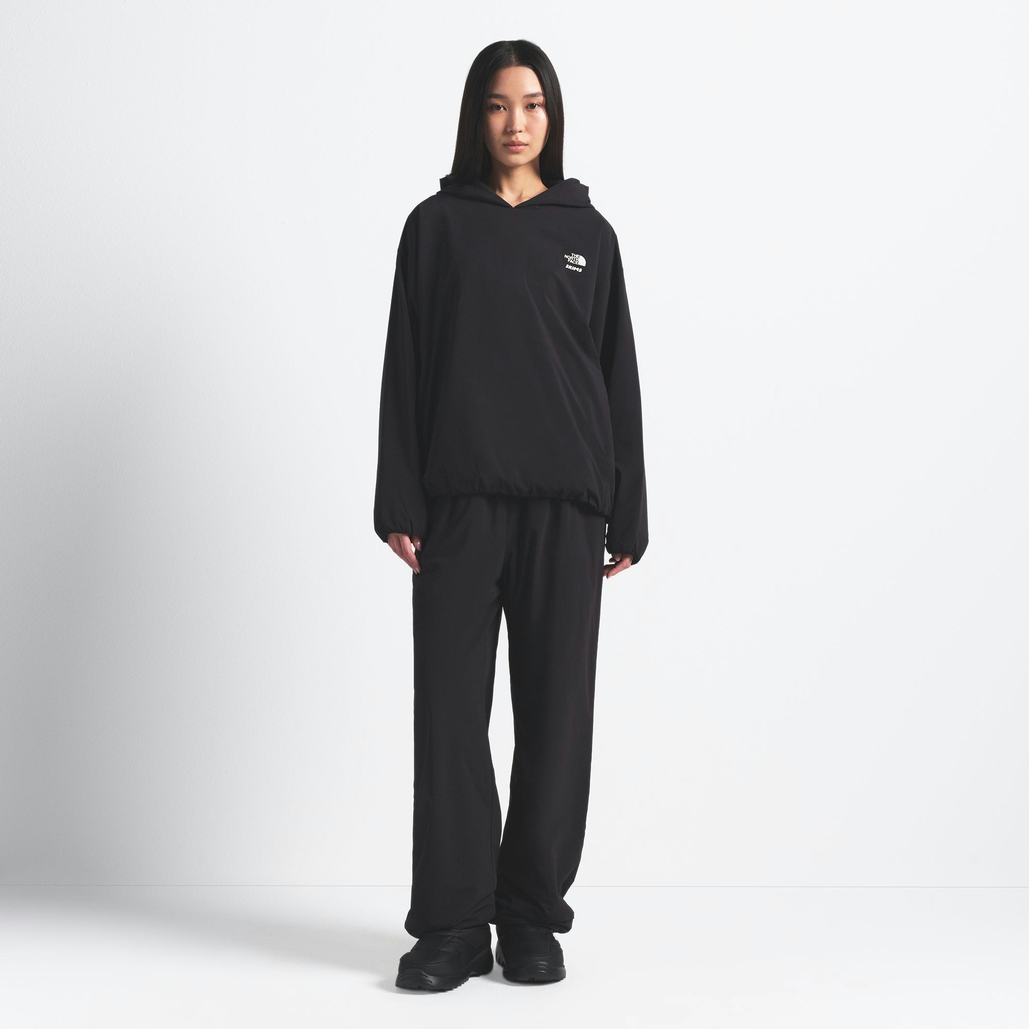 THE NORTH FACE X SKIMS VENTRIX HOODIE | ONYX ON A MODEL FRONT VIEW @ | FOCUS: 0.0, 1.0, 0.9