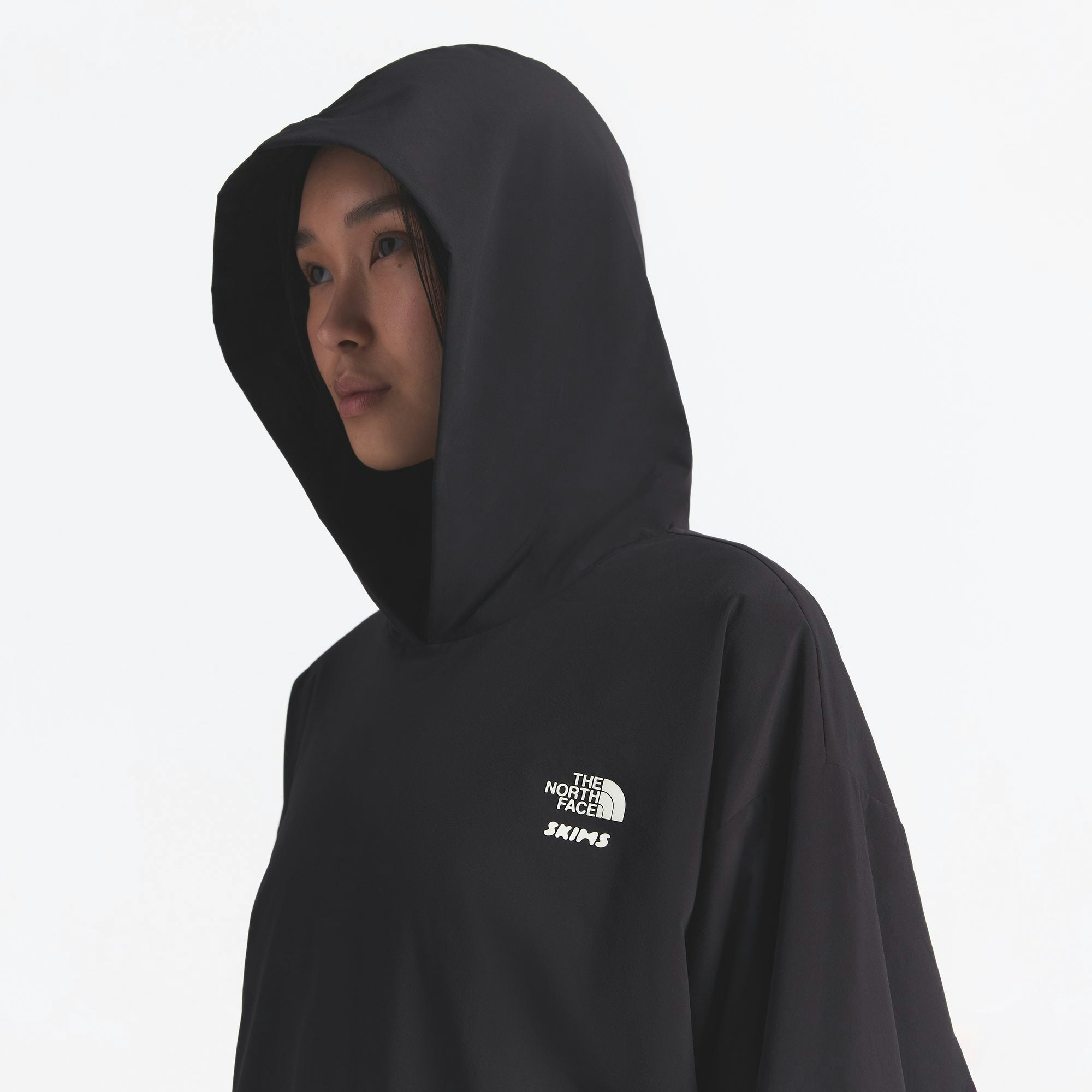 THE NORTH FACE X SKIMS VENTRIX HOODIE | ONYX ON A MODEL FRONT VIEW @ | FOCUS: 0.0, 1.0, 0.9