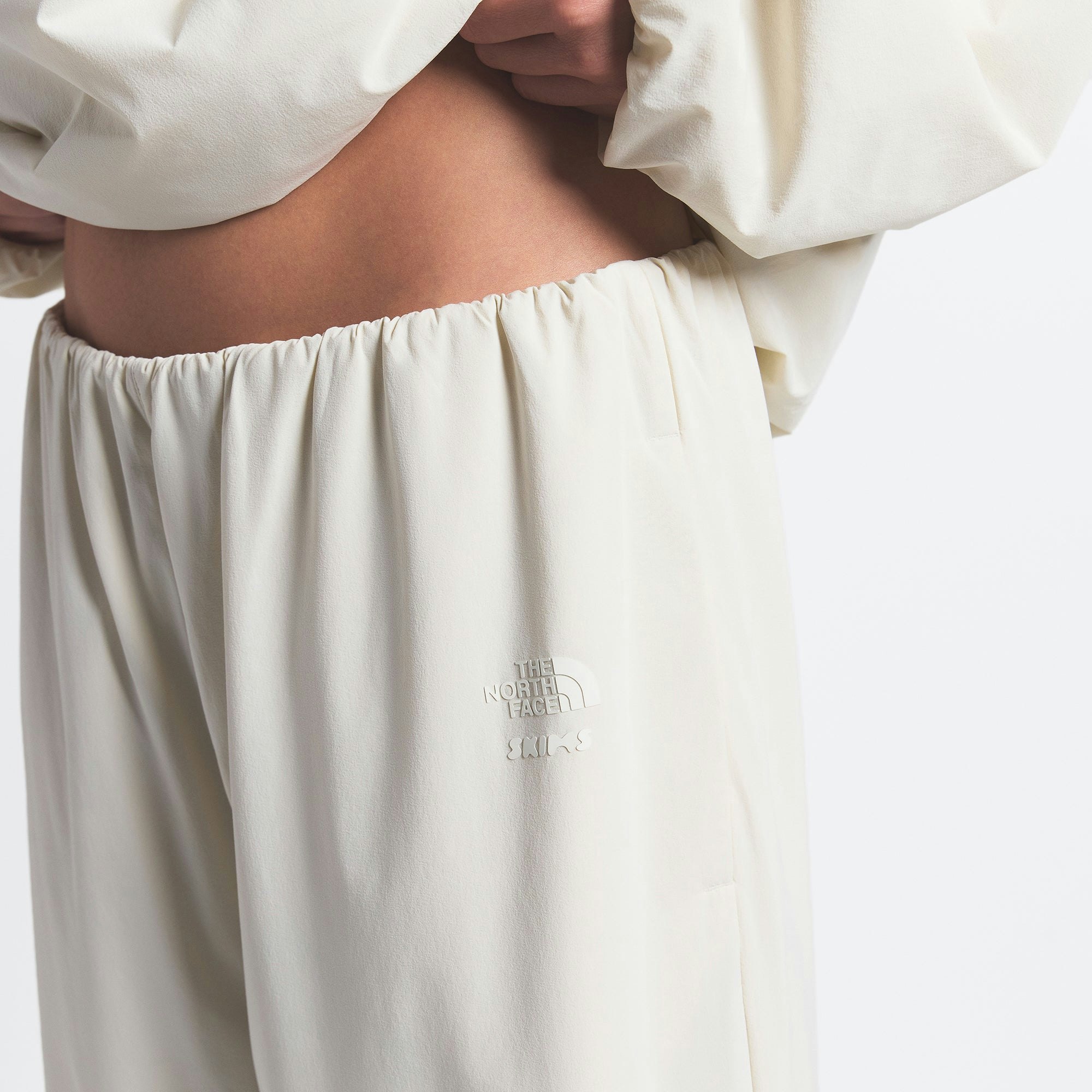 THE NORTH FACE X SKIMS VENTRIX PANT | BONE ON A MODEL FRONT VIEW @ | FOCUS: 0.0, 1.0, 0.9