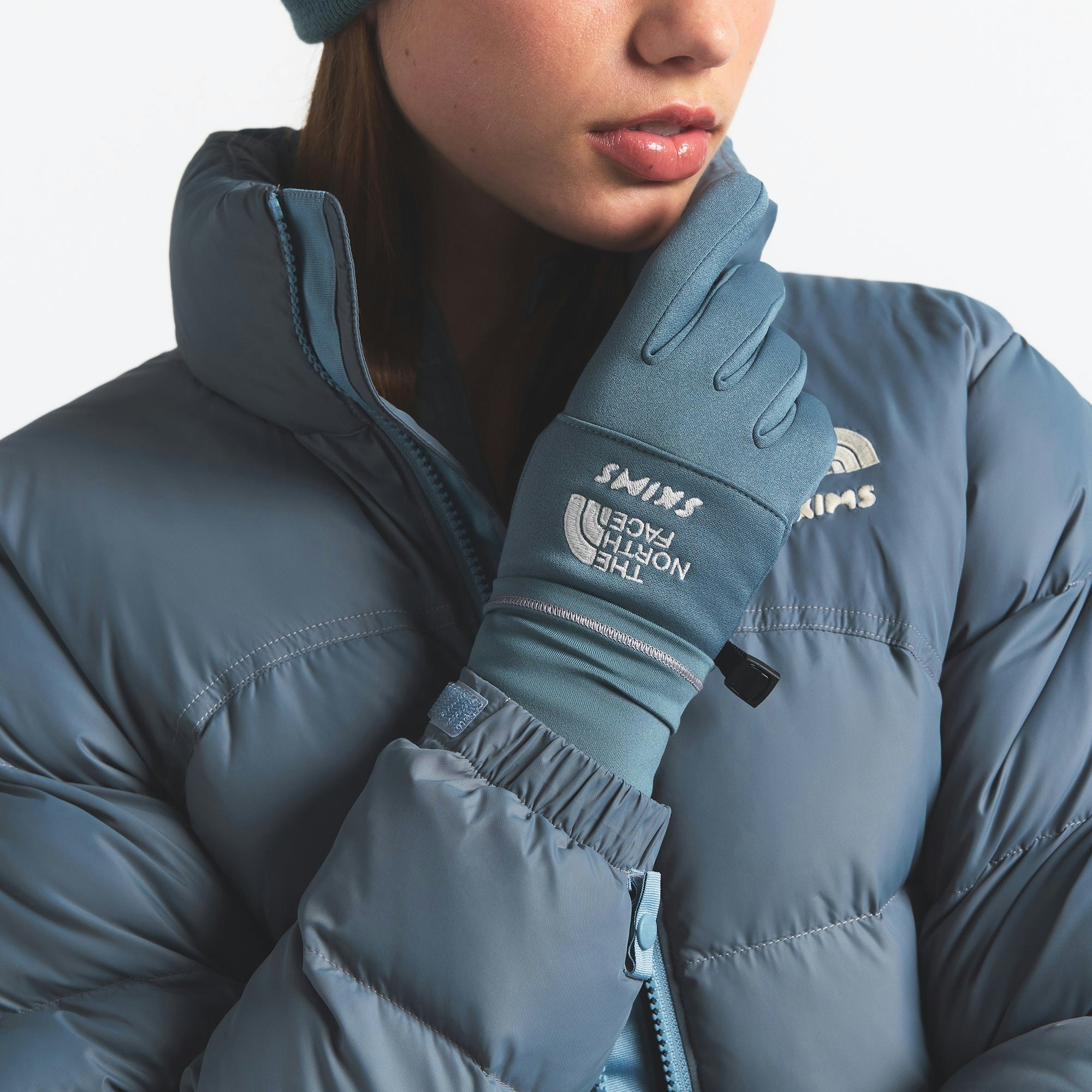 THE NORTH FACE X SKIMS GLOVES | KYANITE ON A MODEL FRONT VIEW @ | FOCUS: 0.0, 1.0, 0.9