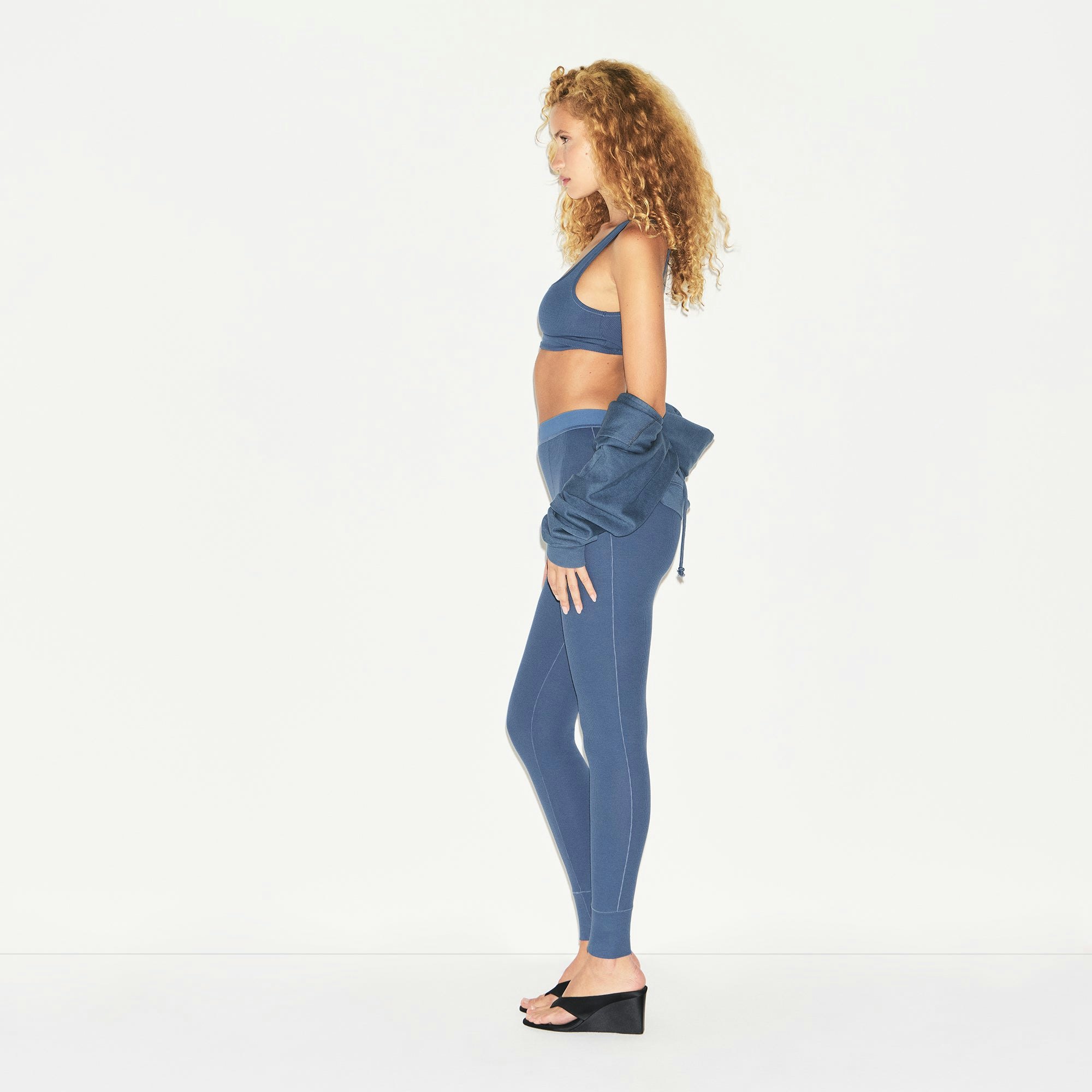 COTTON RIB LEGGING | HARBOR ON A MODEL SIDE VIEW | FOCUS: 0.0, 1.0, 0.9