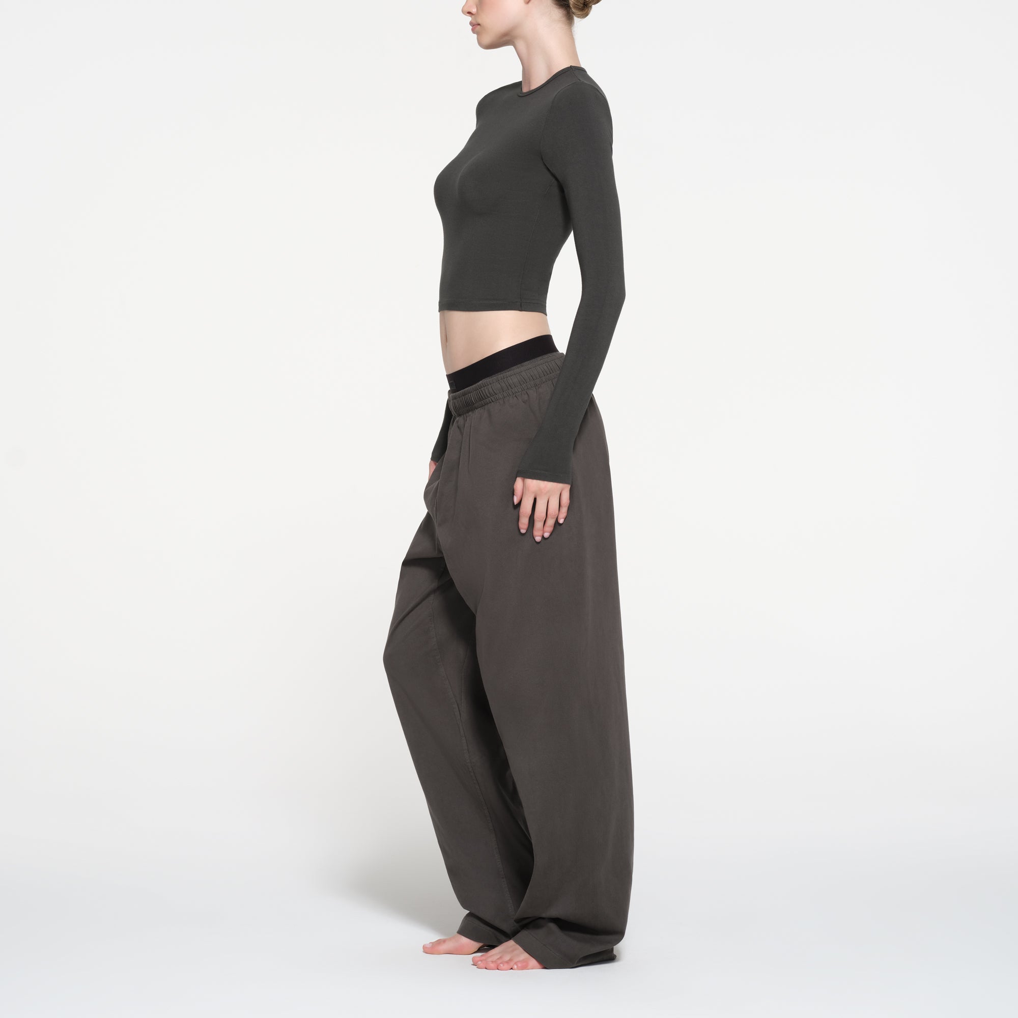 【CLOVE】 Soft Crop T-shirt /追跡付 Next Level Women's Charcoal Festival Cali Crop Tee