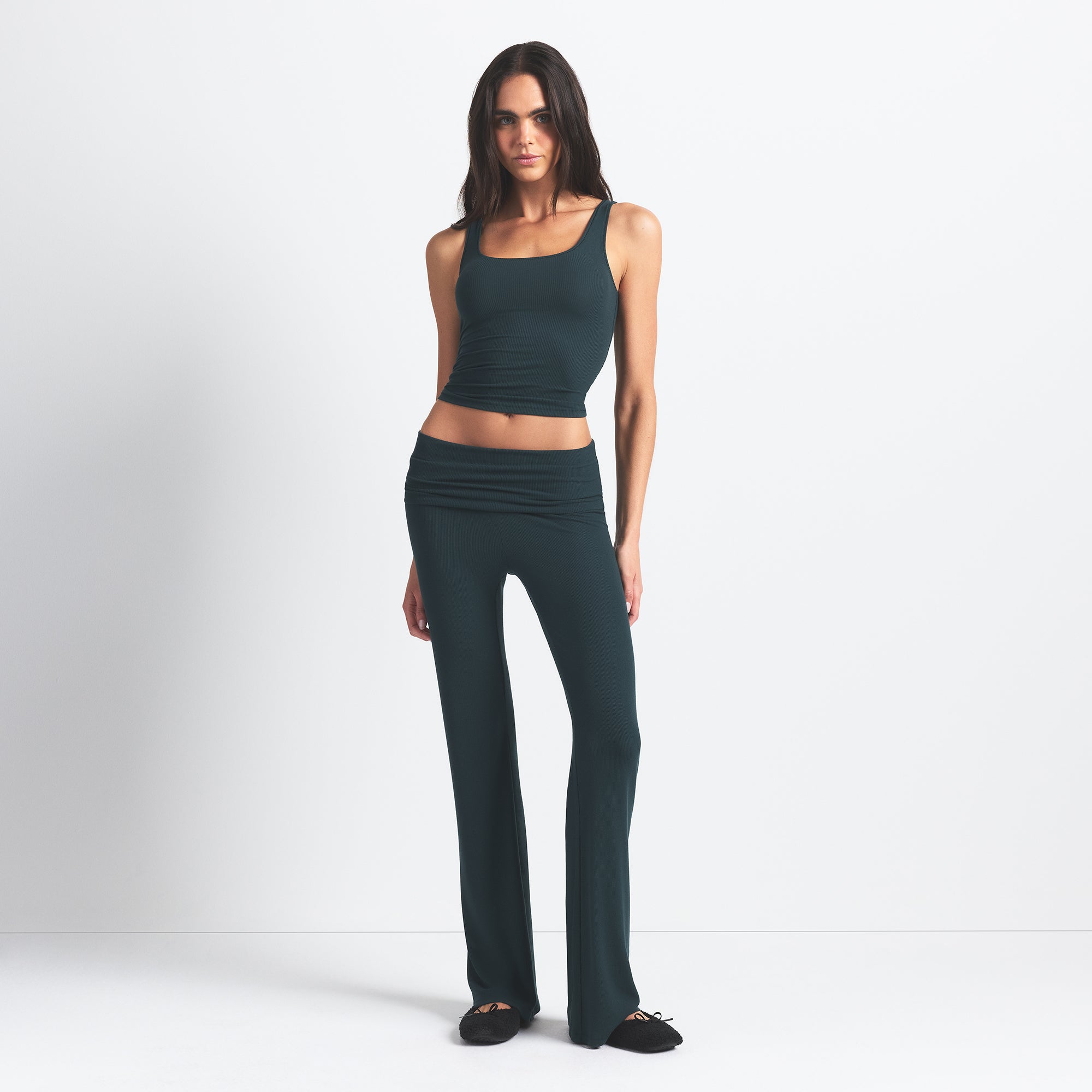 SOFT LOUNGE FOLDOVER PANT | CYPRESS ON A MODEL FRONT VIEW @ | FOCUS: 0.0, 1.0, 0.9