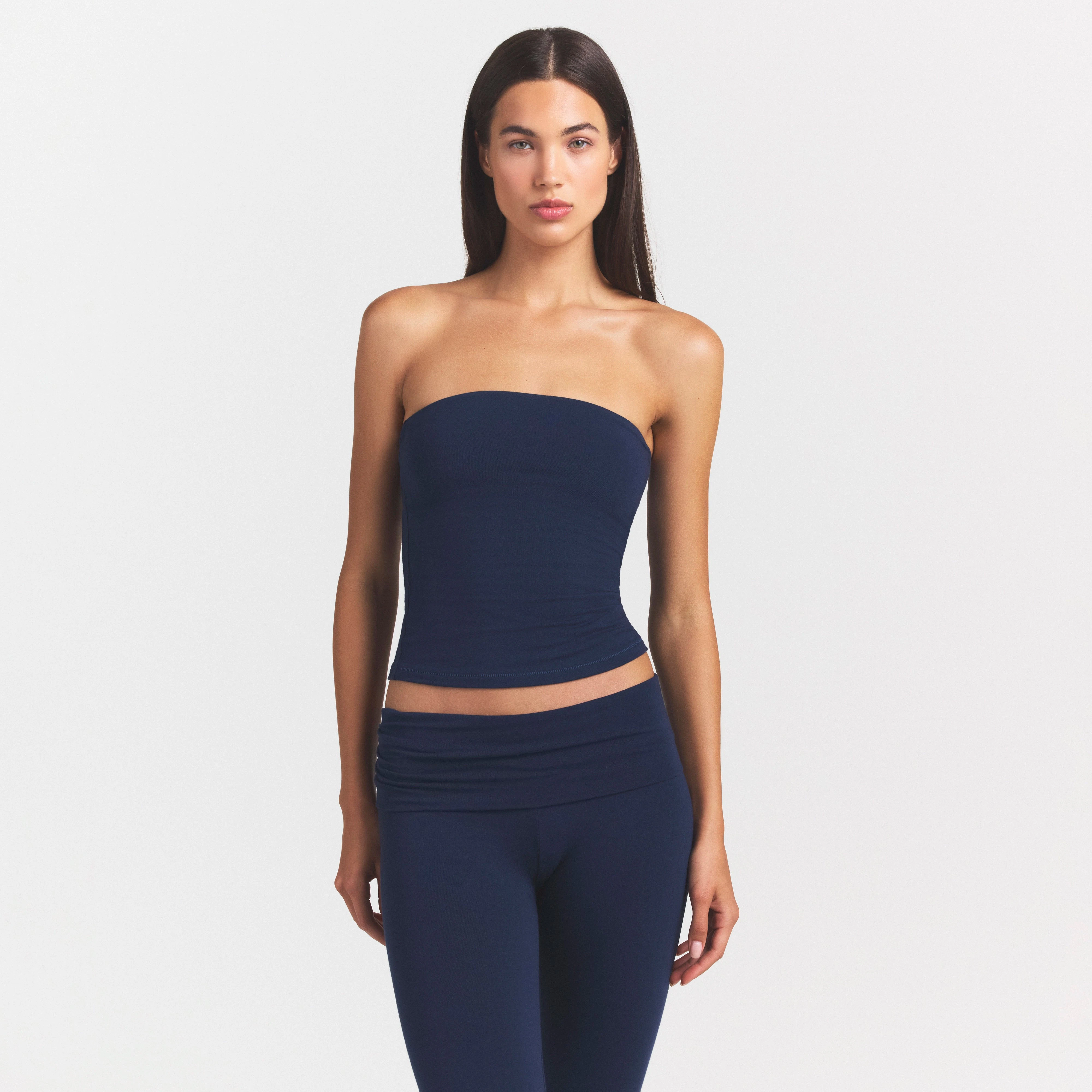 COTTON JERSEY FOLDOVER PANT | NAVY ON A MODEL SIDE VIEW @ | FOCUS: 0.0, 1.0, 0.9