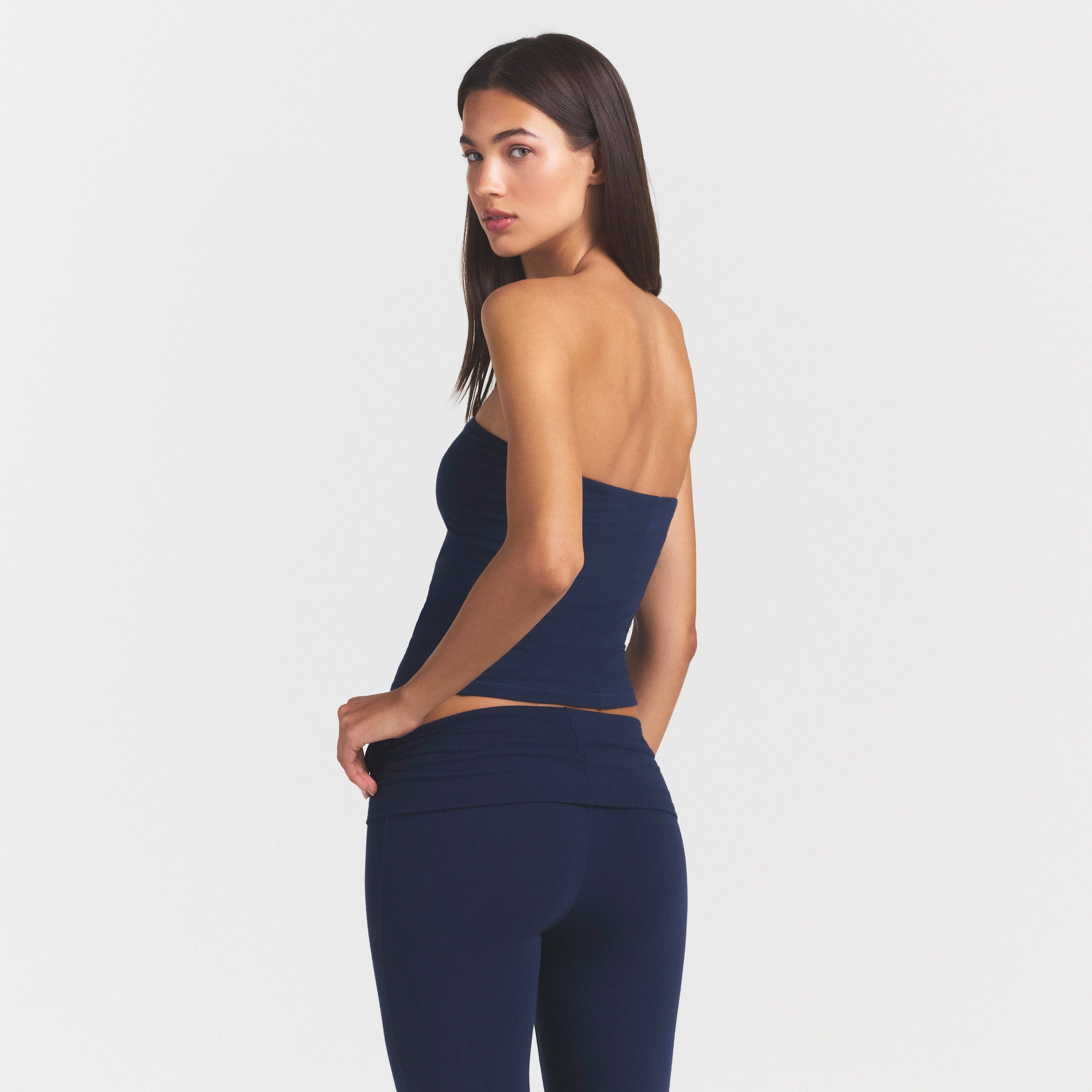 COTTON JERSEY FOLDOVER PANT | NAVY ON A MODEL SIDE VIEW @ | FOCUS: 0.0, 1.0, 0.9