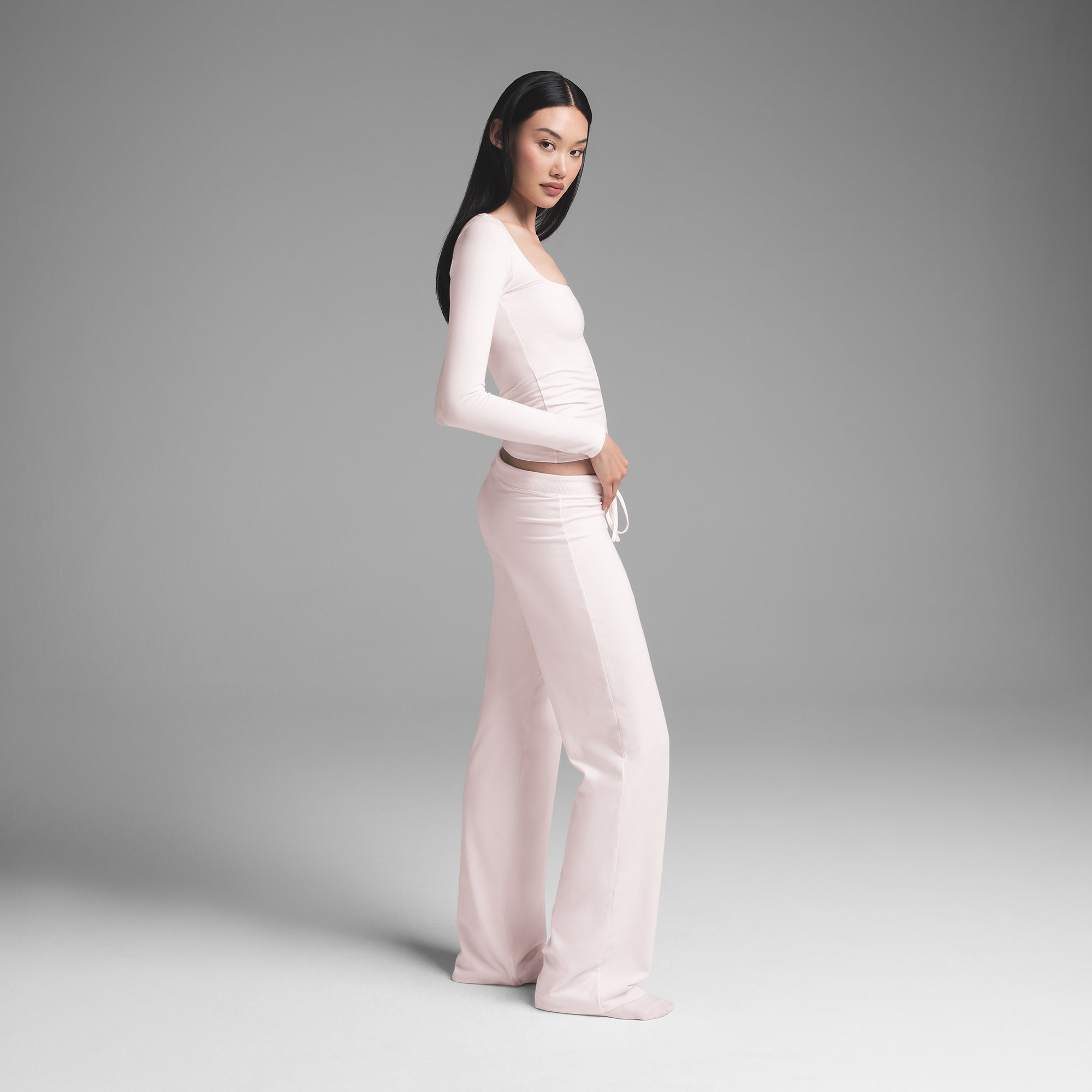 パンツ KHAKIPOINT Basic Knit Pants (pink) COTTON JERSEY STRAIGHT LEG PANT | BARELY PINK