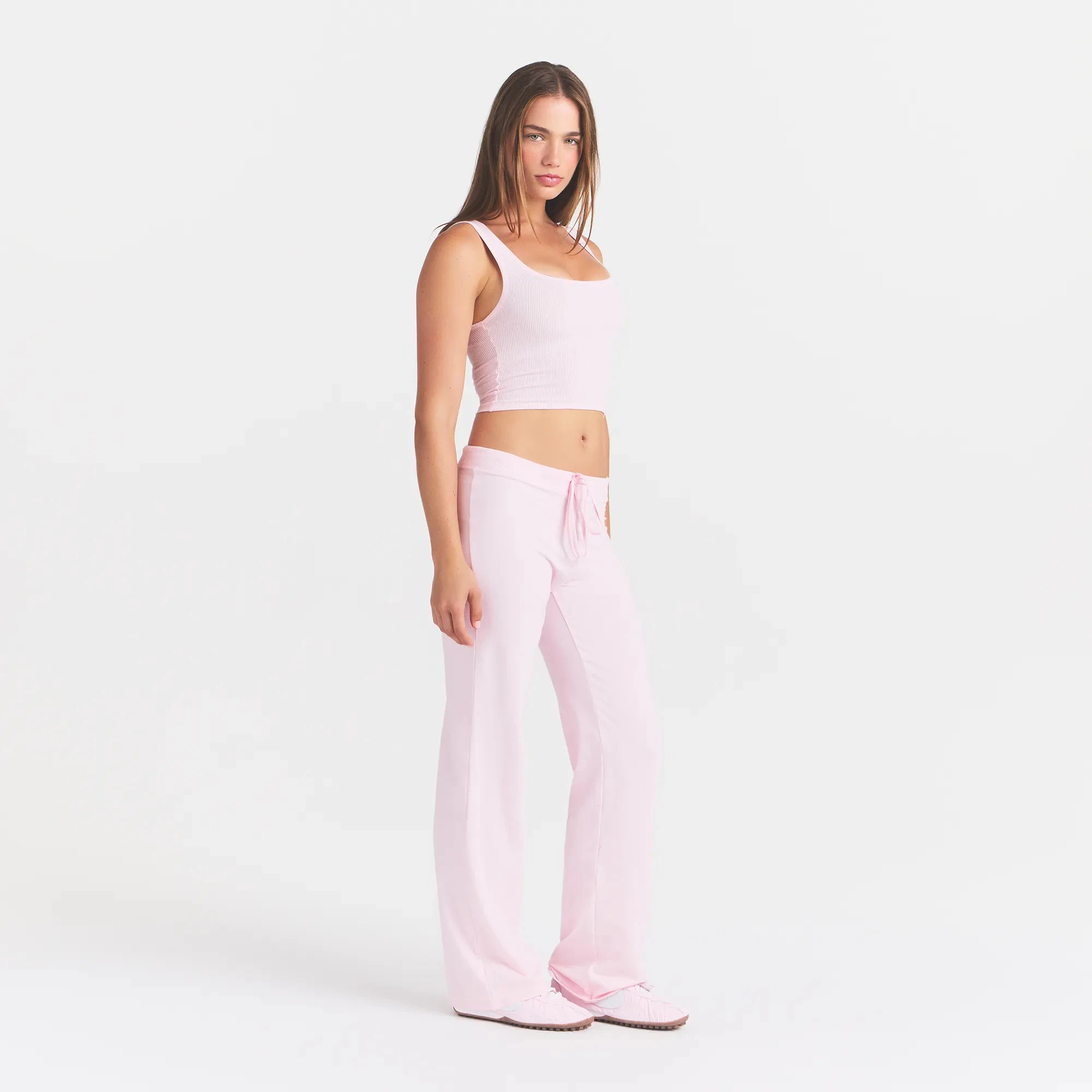 COTTON JERSEY STRAIGHT LEG PANT | CHERRY BLOSSOM ON A MODEL SIDE VIEW @ | FOCUS: 0.0, 1.0, 0.9