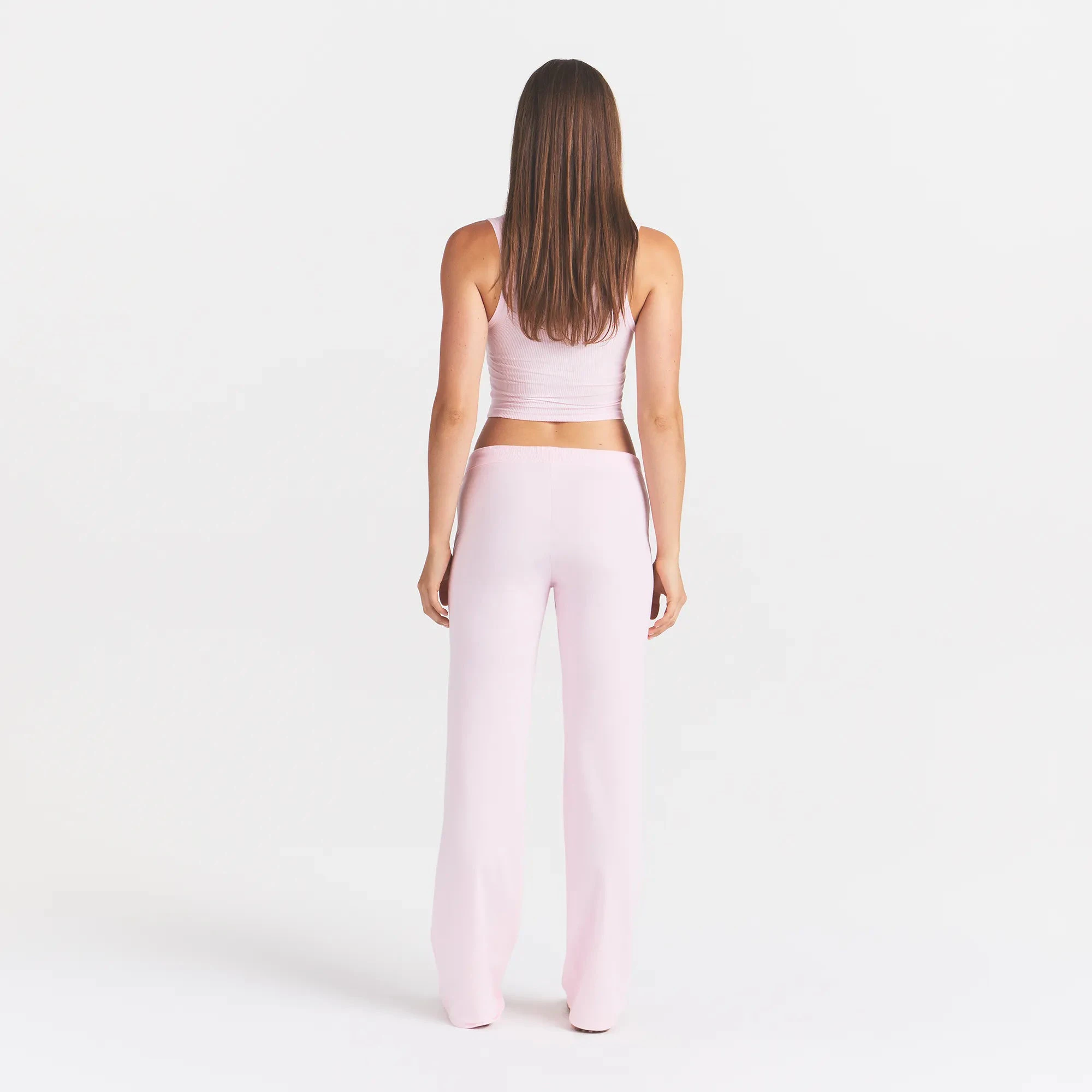 COTTON JERSEY STRAIGHT LEG PANT | CHERRY BLOSSOM ON A MODEL BACK VIEW @ | FOCUS: 0.0, 1.0, 0.9