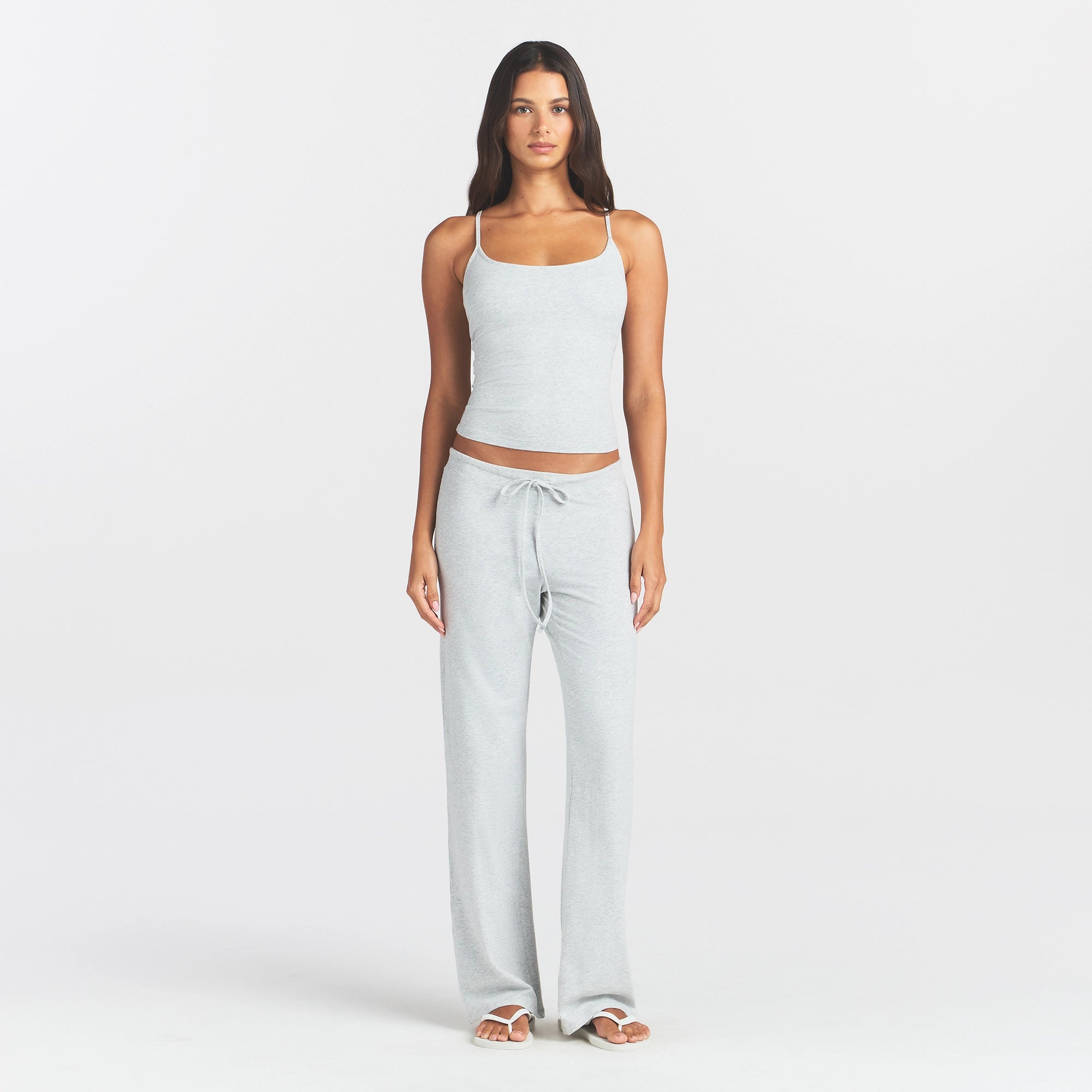 COTTON JERSEY STRAIGHT LEG PANT | LIGHT HEATHER GREY ON A MODEL FRONT VIEW
