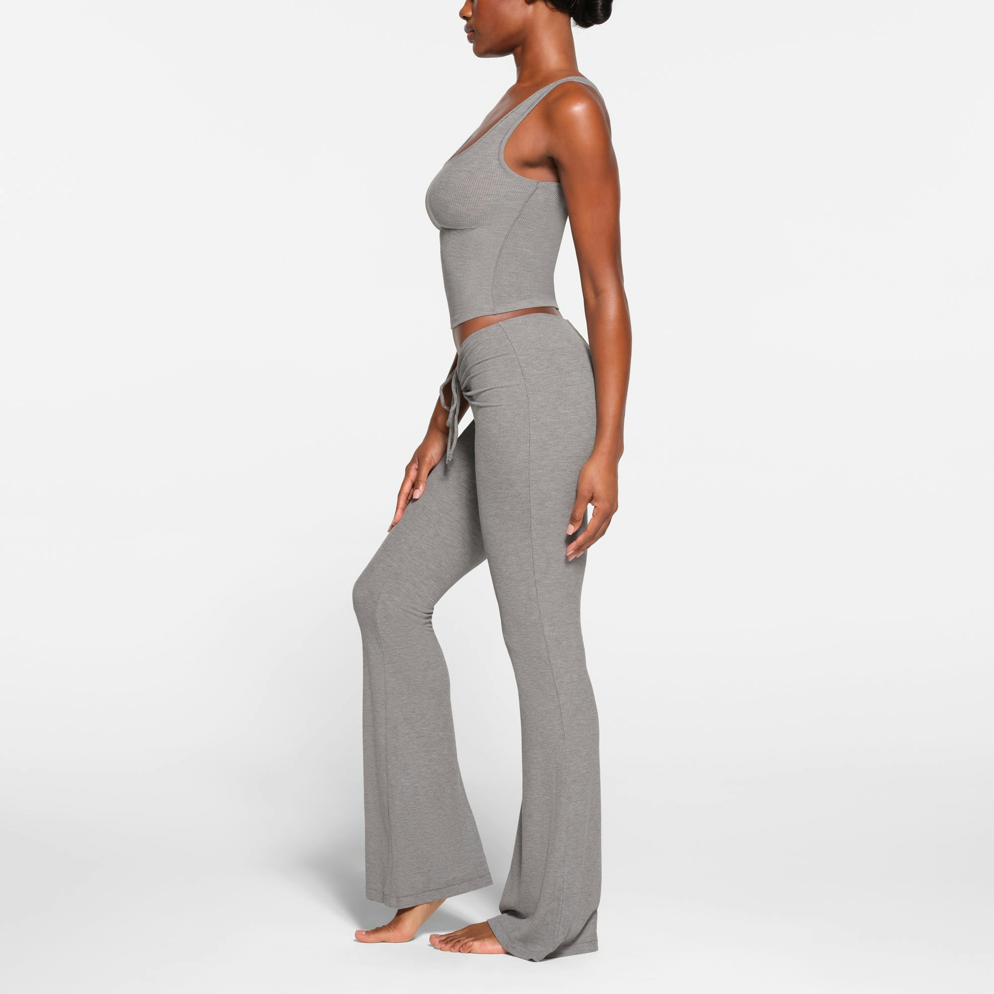 SOFT LOUNGE RUCHED PANT | HEATHER GREY ON A MODEL SIDE VIEW