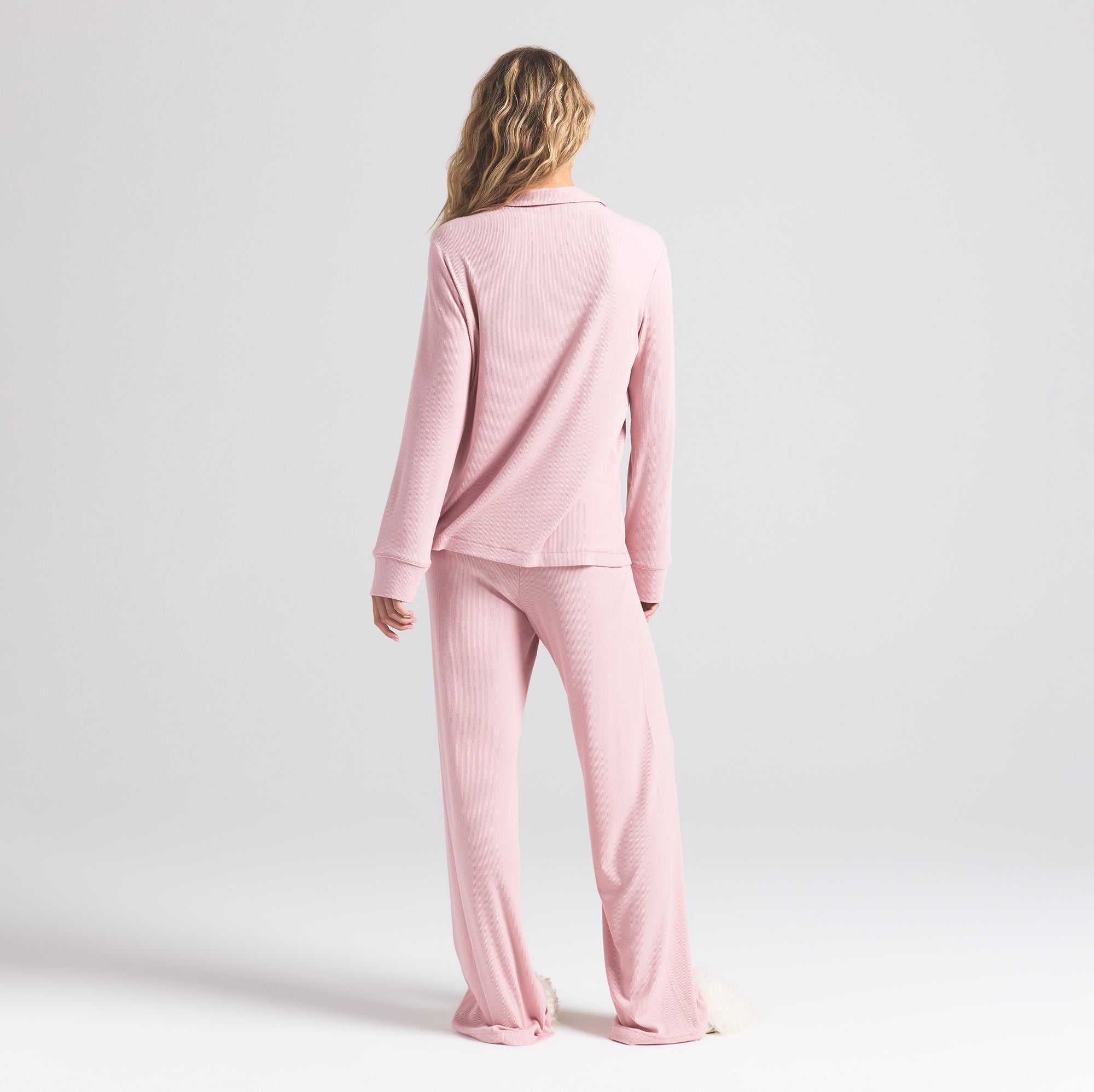 【関税込み】SKIMS バーガンディ Soft Lounge パジャマセット SOFT LOUNGE SLEEP SET | MORGANITE