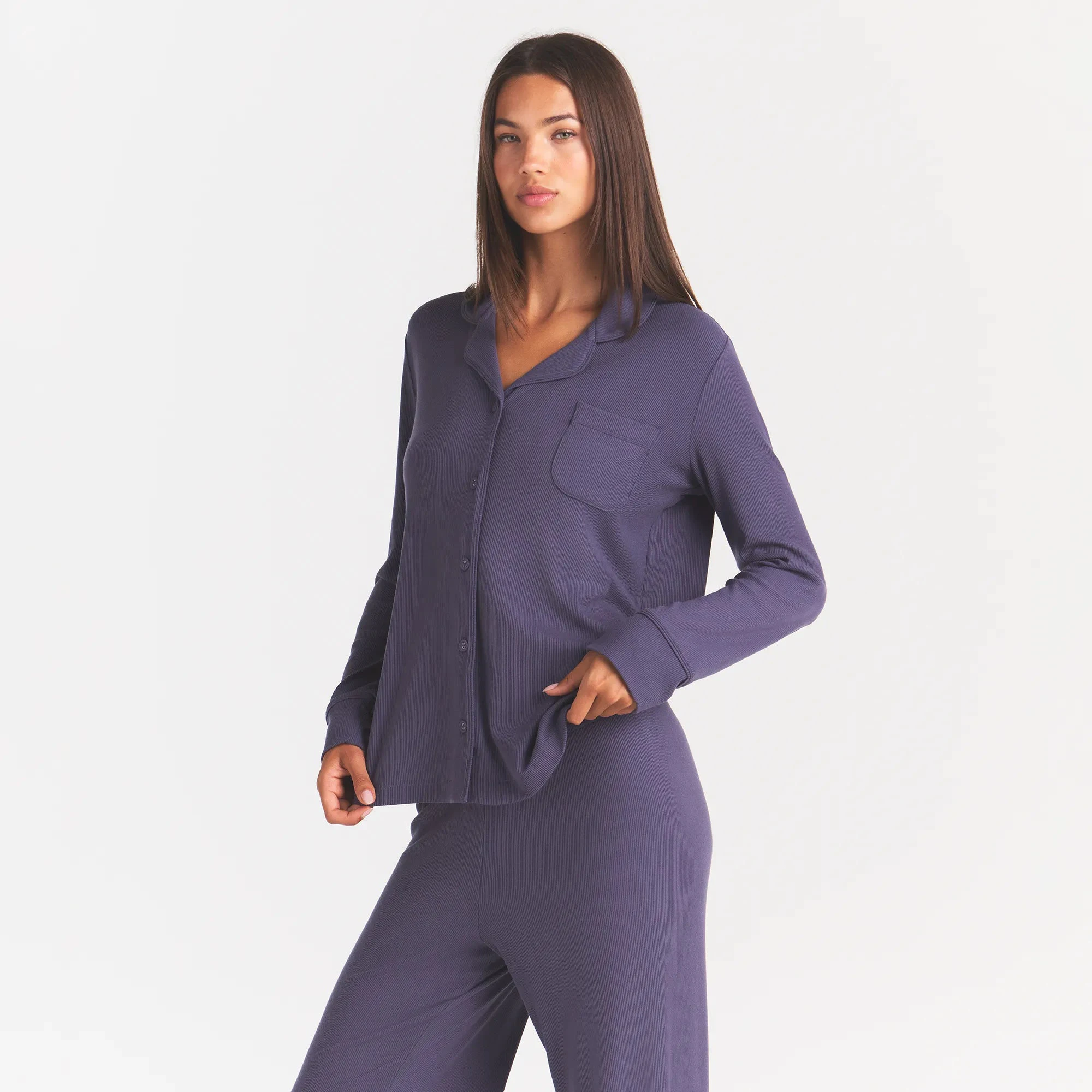 SOFT LOUNGE SLEEP SET | SLEET ON A MODEL FRONT VIEW | FR
