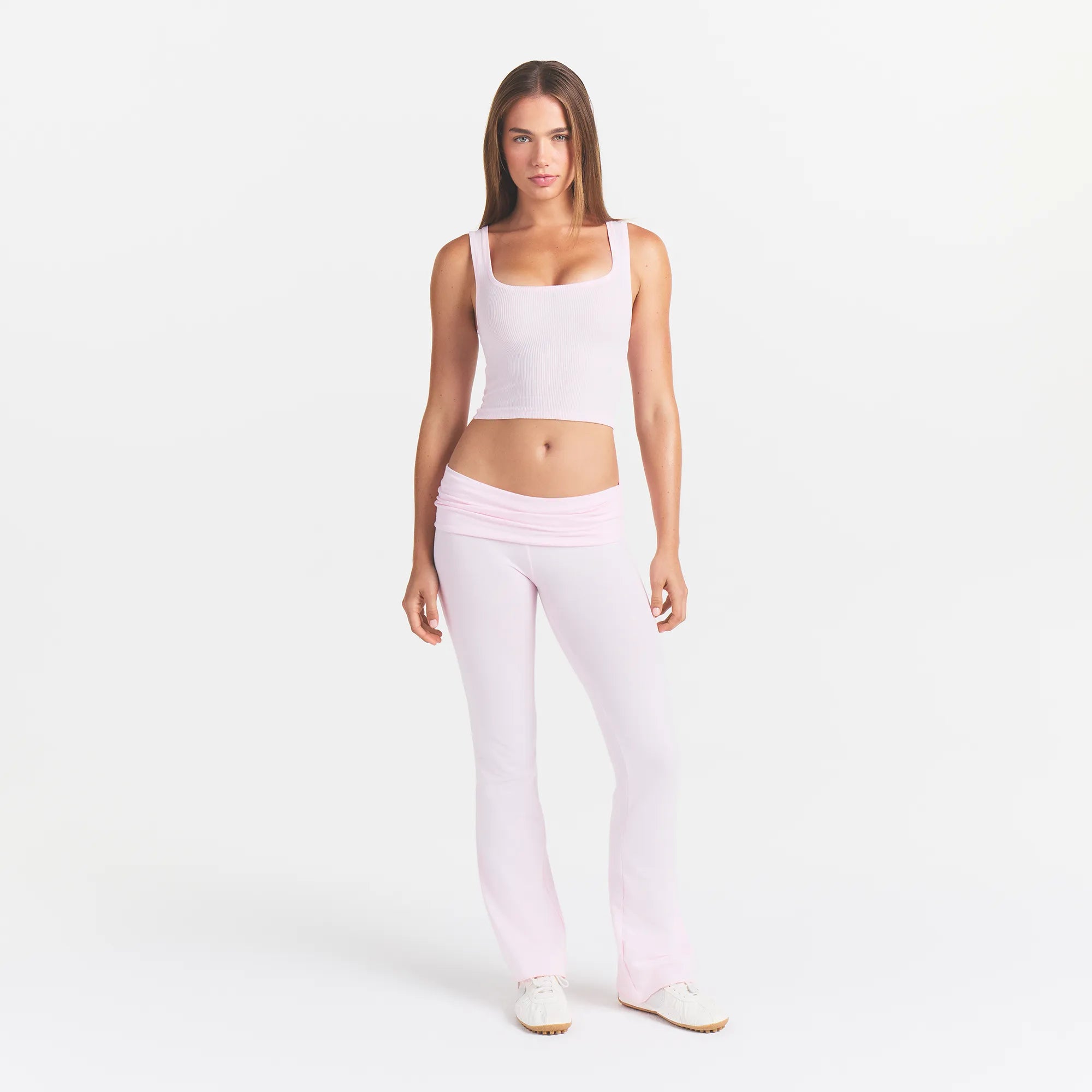 COTTON RIB TANK | CHERRY BLOSSOM ON A MODEL FRONT VIEW @ | FOCUS: 0.0, 1.0, 0.9