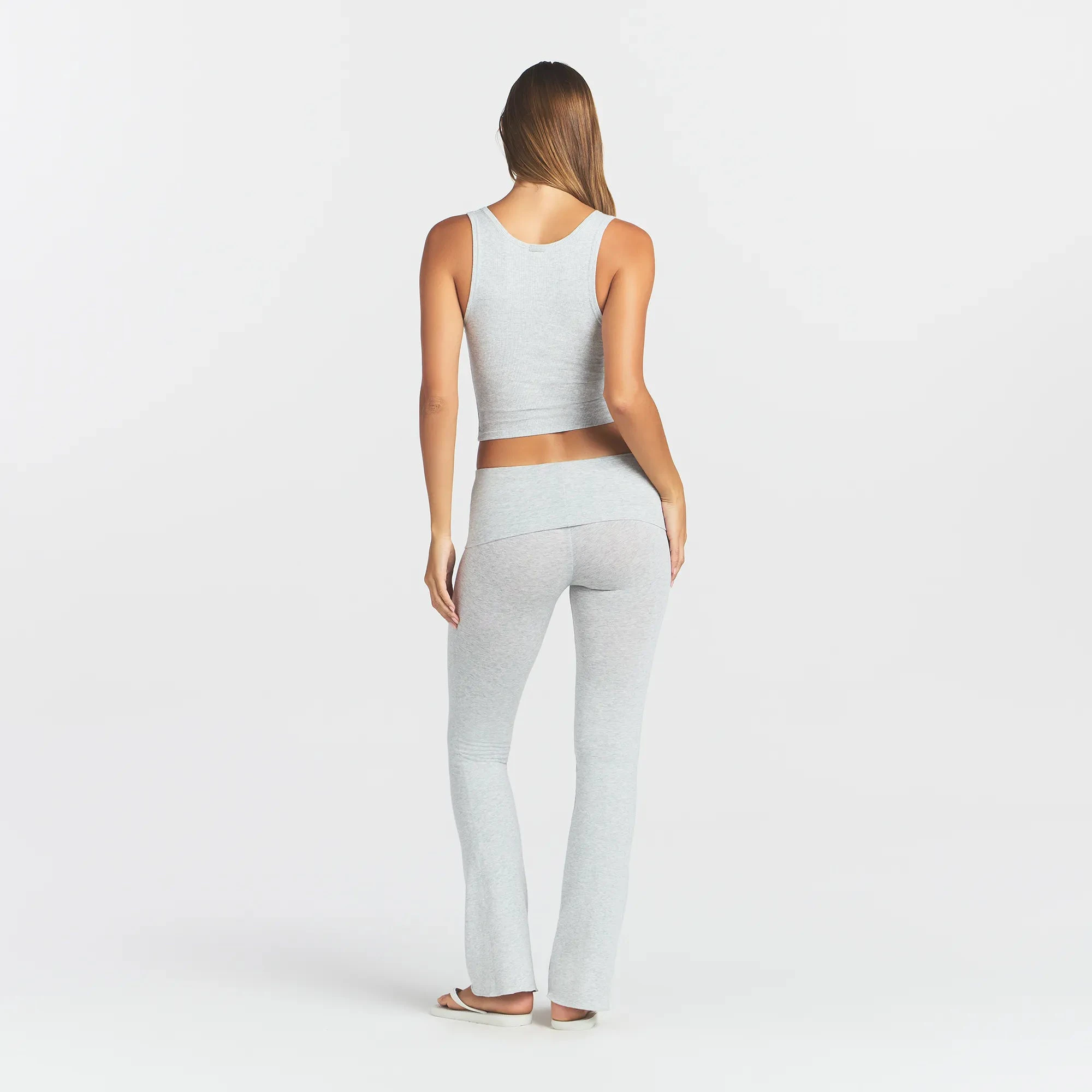 COTTON RIB TANK | LIGHT HEATHER GREY ON A MODEL BACK VIEW @ | FOCUS: 0.0, 1.0, 0.9