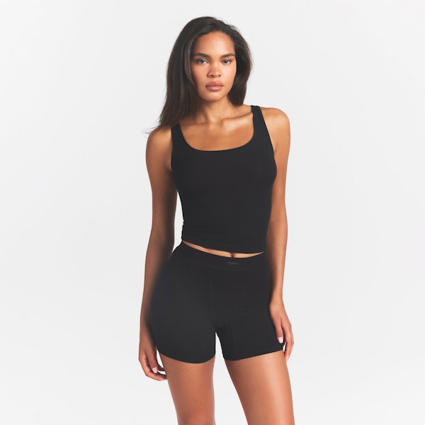 SOFT LOUNGE TANK | ONYX ON A MODEL FRONT VIEW
