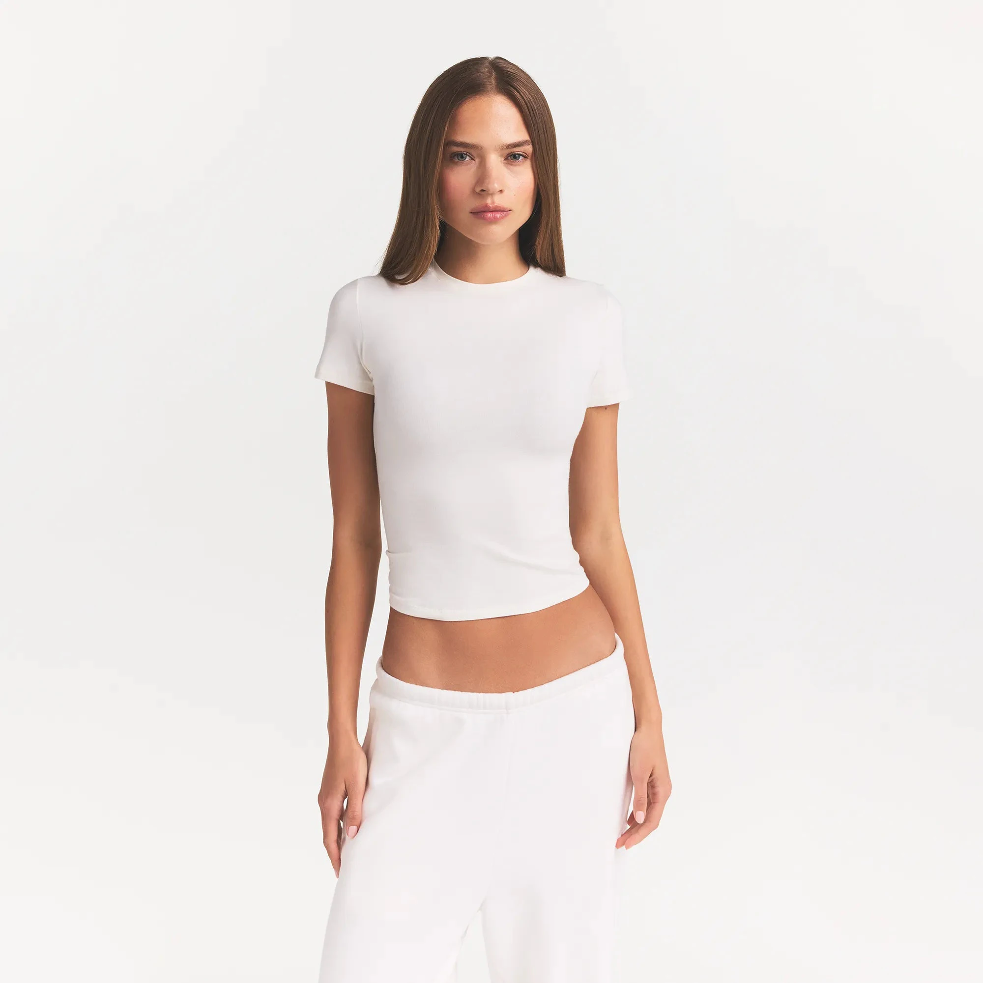 COTTON JERSEY T-SHIRT | MARBLE ON A MODEL FRONT VIEW @ | FOCUS: 0.0, 1.0, 0.9