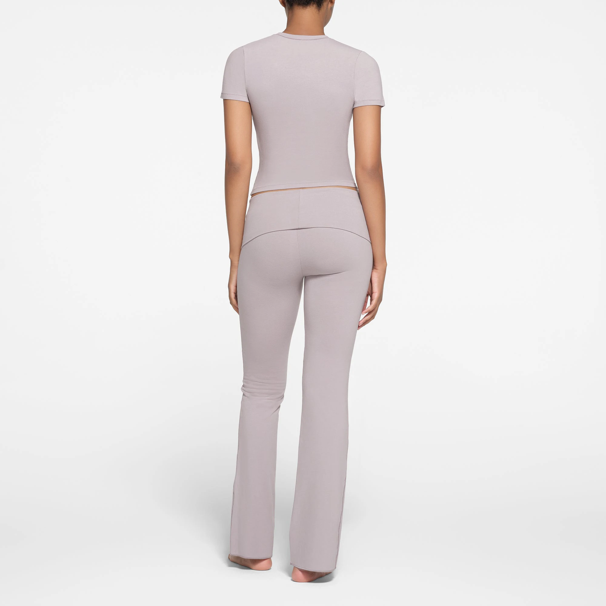 COTTON JERSEY T-SHIRT | OYSTER ON A MODEL BACK VIEW