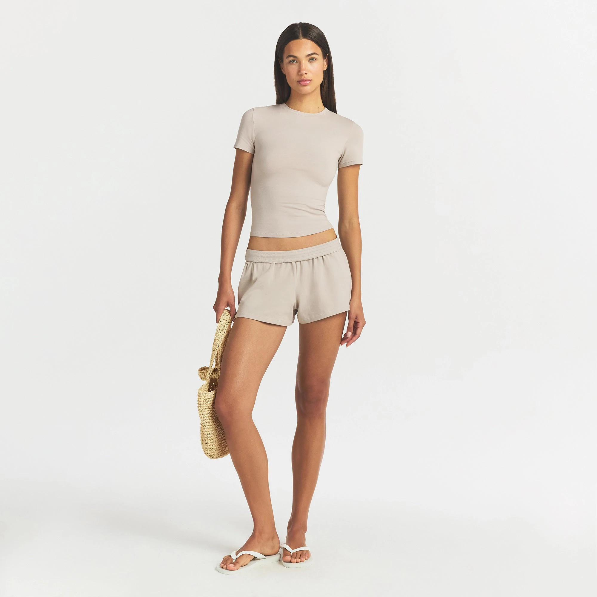 COTTON JERSEY T-SHIRT | STONE ON A MODEL FRONT VIEW @ | FOCUS: 0.0, 1.0, 0.9