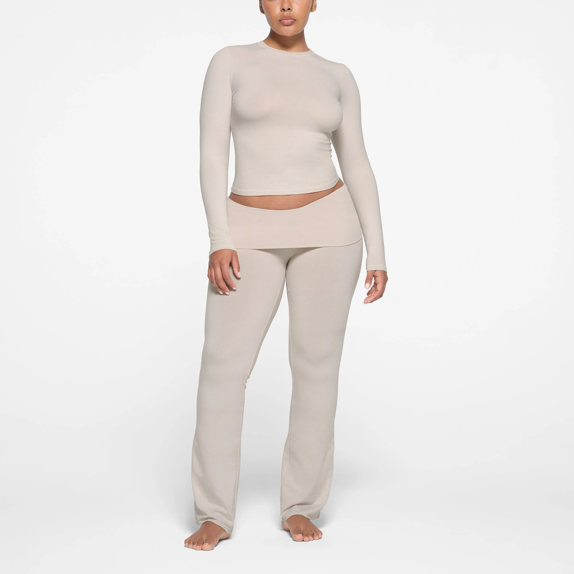 COTTON JERSEY LONG SLEEVE T-SHIRT | STONE ON A MODEL FRONT VIEW