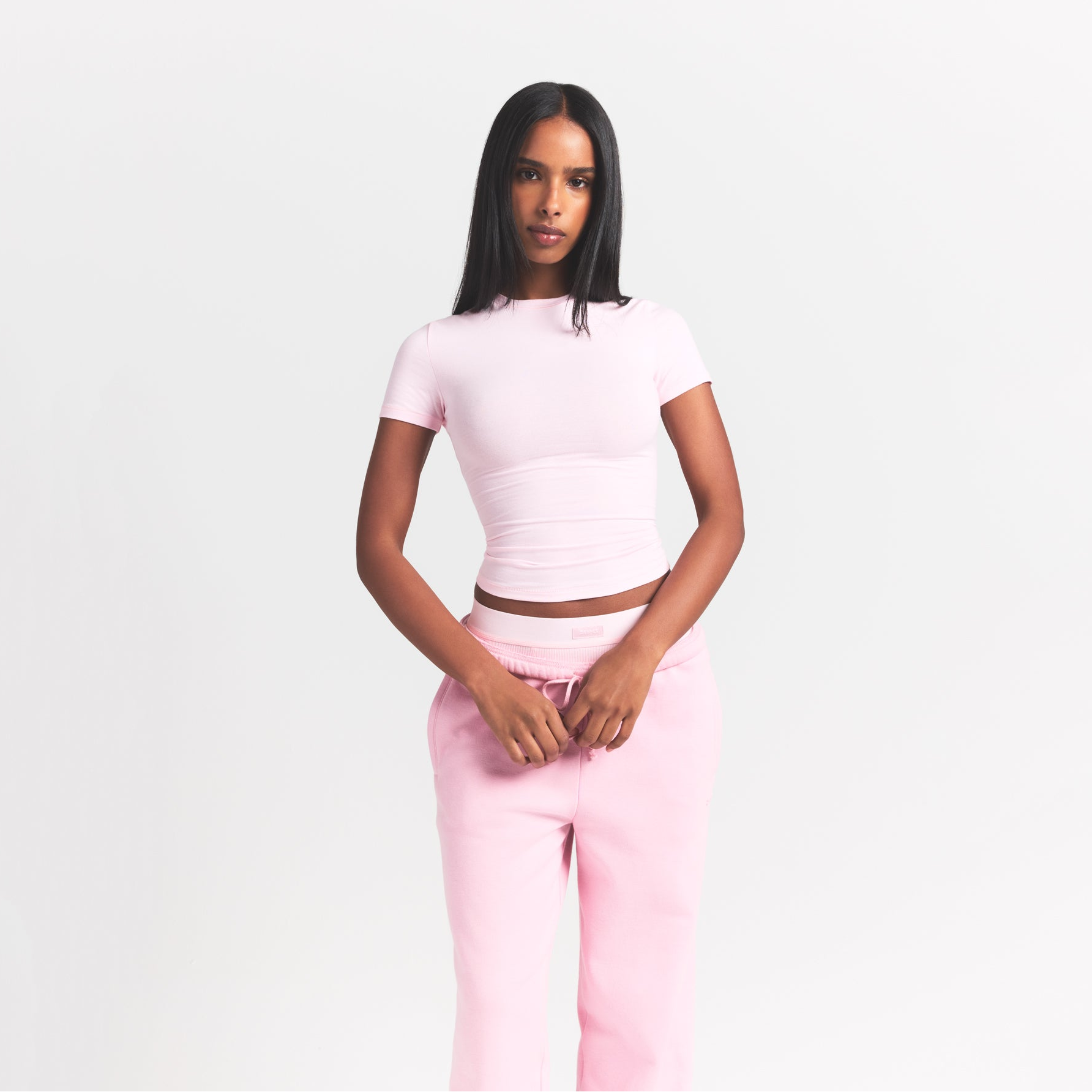 COTTON RIB T-SHIRT | CHERRY BLOSSOM ON A MODEL FRONT VIEW @ | FOCUS: 0.9, 0.1, 0.7