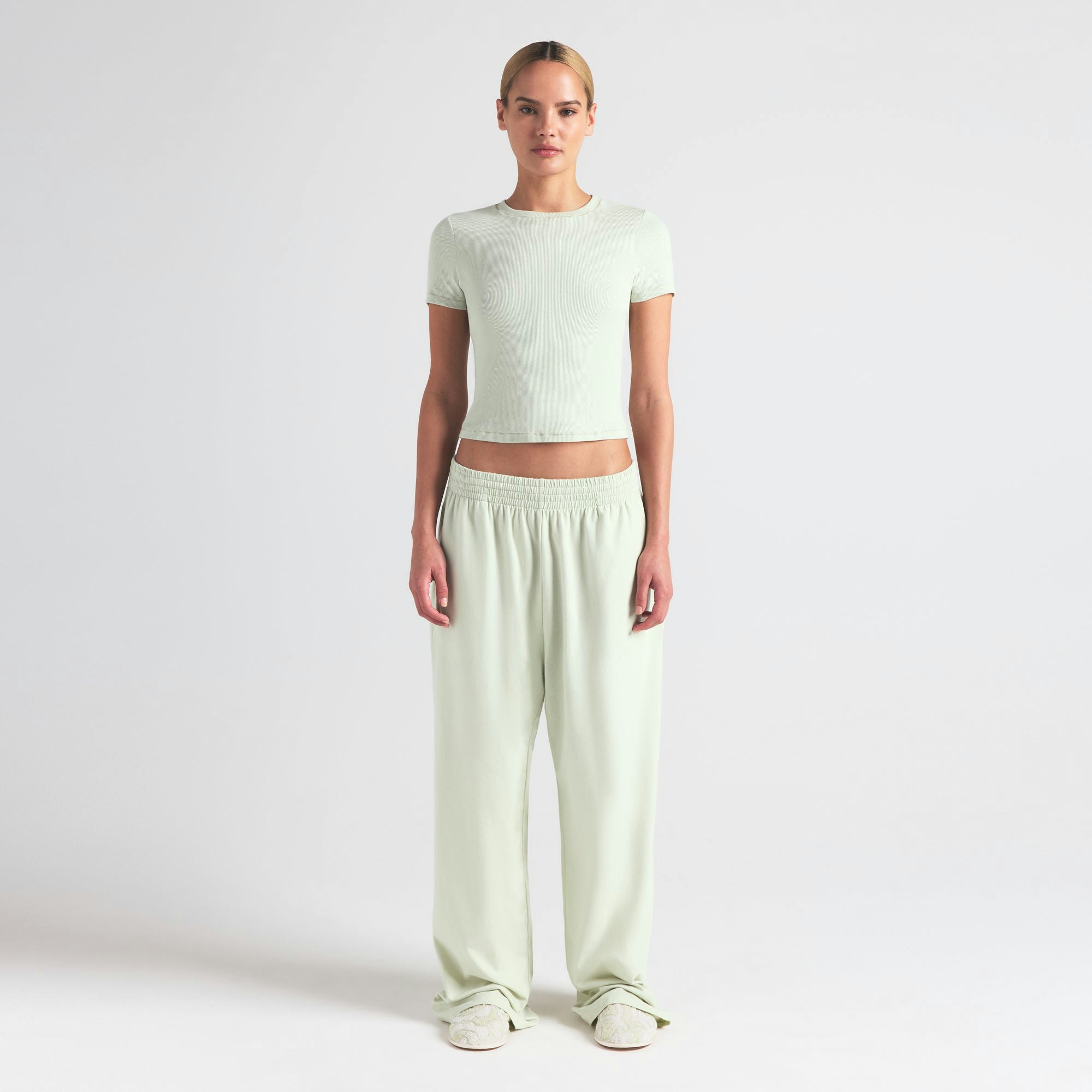 COTTON RIB T-SHIRT | SPEARMINT ON A MODEL FRONT VIEW | FOCUS: 0.0, 1.0, 0.9