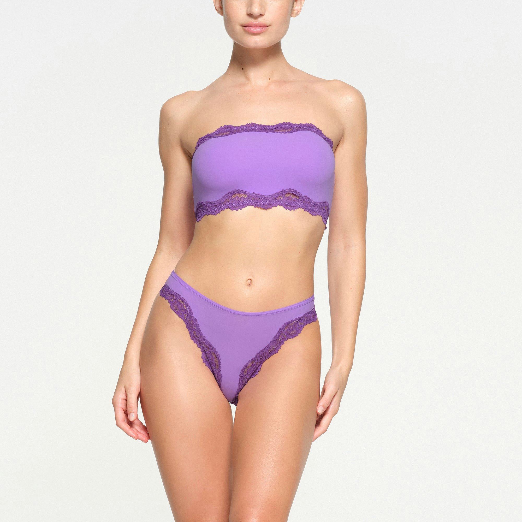 FITS EVERYBODY LACE BANDEAU | ULTRA VIOLET MULTI ON A MODEL FRONT VIEW