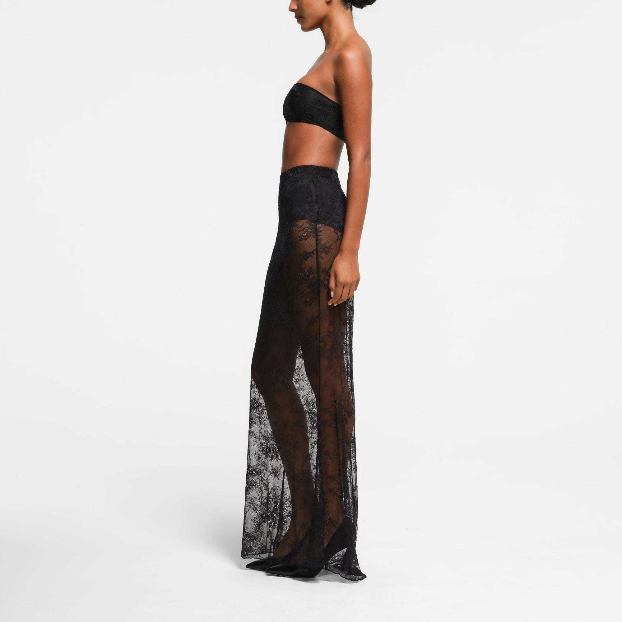 ULTRA FINE LACE BANDEAU | ONYX ON A MODEL SIDE VIEW