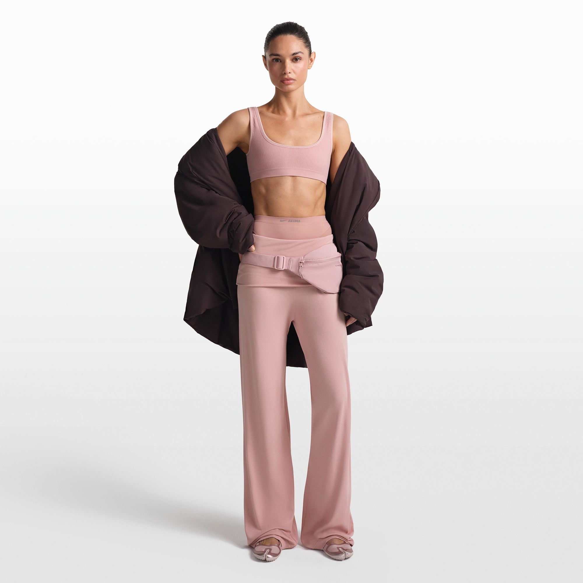NikeSKIMS RIBBED SEAMLESS MICRO SCOOP BRA | HIMALAYAN/ECRU ON A MODEL FRONT VIEW @ | FOCUS: 0.0, 1.0, 0.9