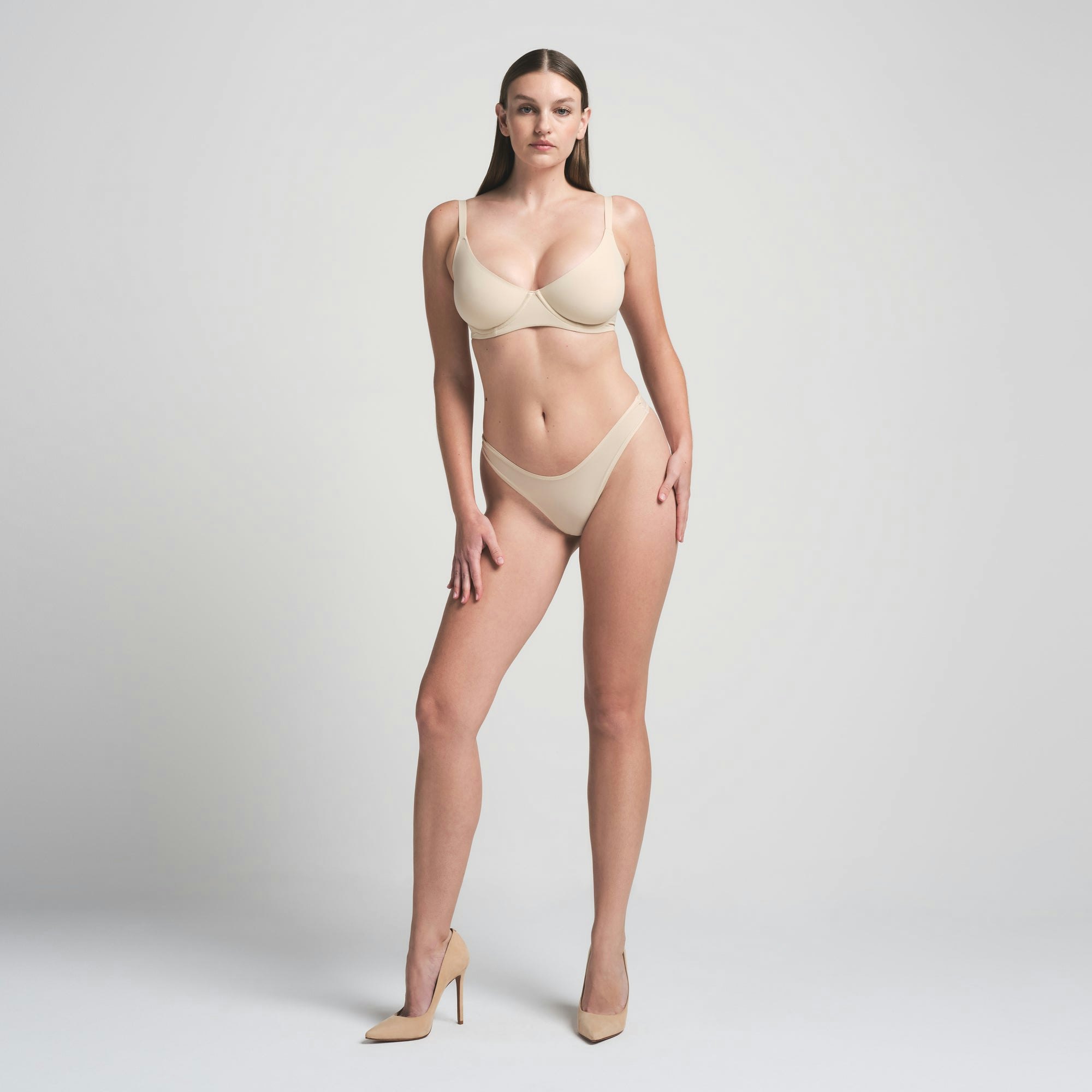 FITS EVERYBODY UNLINED DEMI BRA | SAND ON A MODEL FRONT VIEW | FOCUS: 0.0, 1.0, 0.9