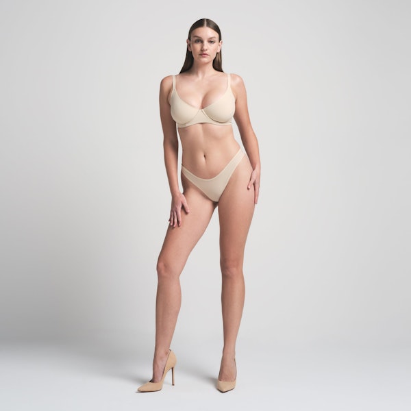 FITS EVERYBODY UNLINED DEMI BRA | SAND ON A MODEL FRONT VIEW | FOCUS: 0.0, 1.0, 0.9