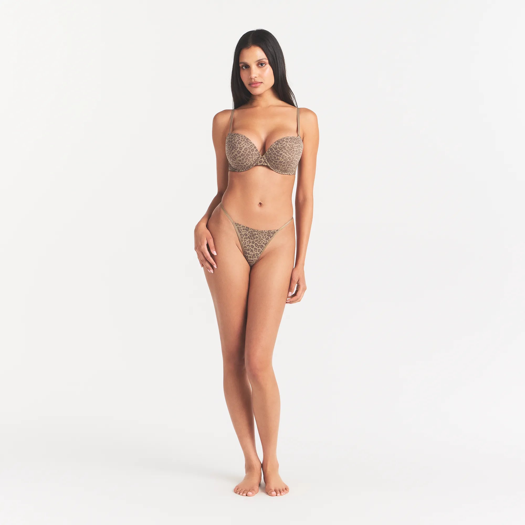 FITS EVERYBODY PUSH-UP BRA | DESERT LEOPARD INK PRINT ON A MODEL FRONT VIEW @ | FOCUS: 0.0, 1.0, 0.9