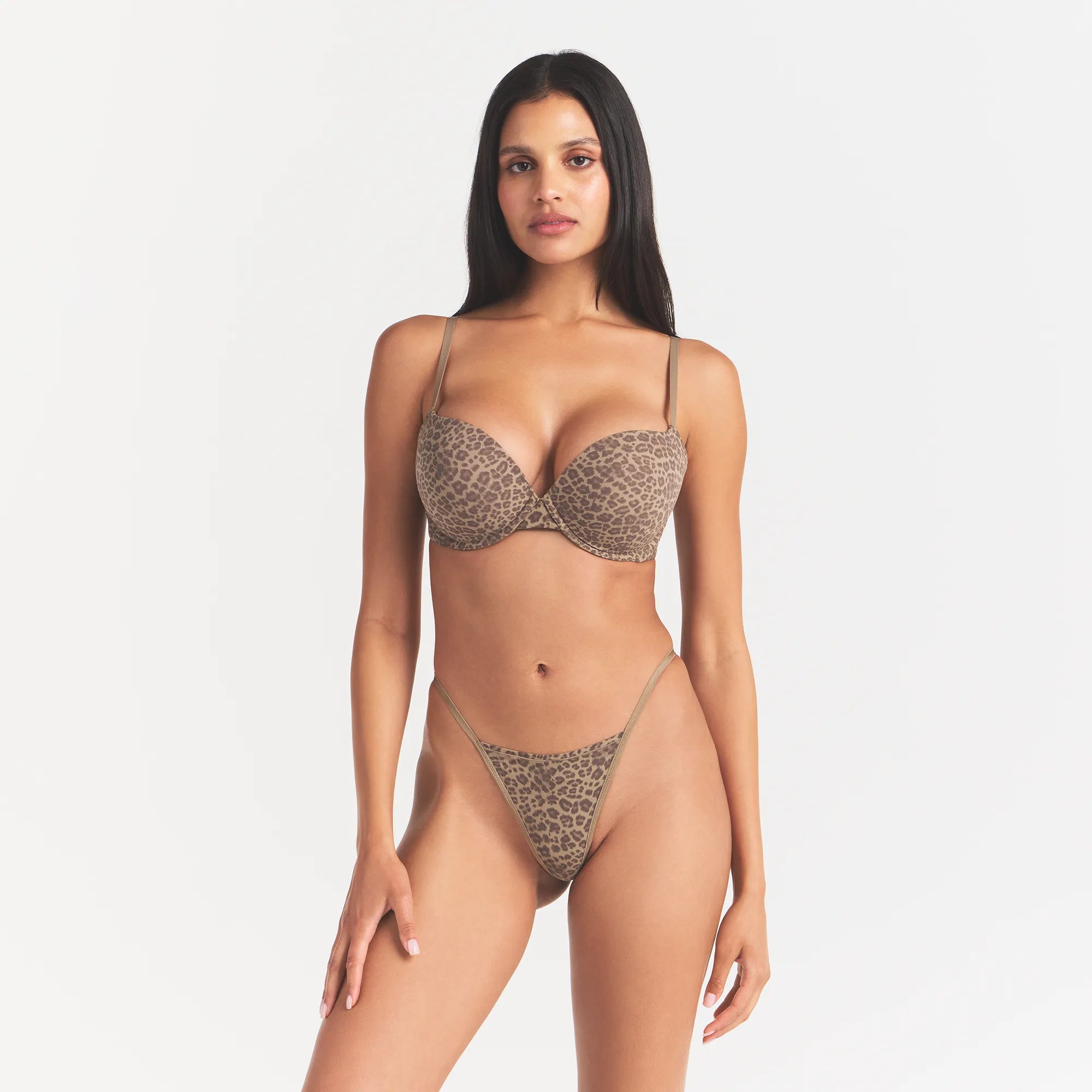 FITS EVERYBODY PUSH-UP BRA | DESERT LEOPARD INK PRINT ON A MODEL FRONT VIEW @ | FOCUS: 0.0, 1.0, 0.9