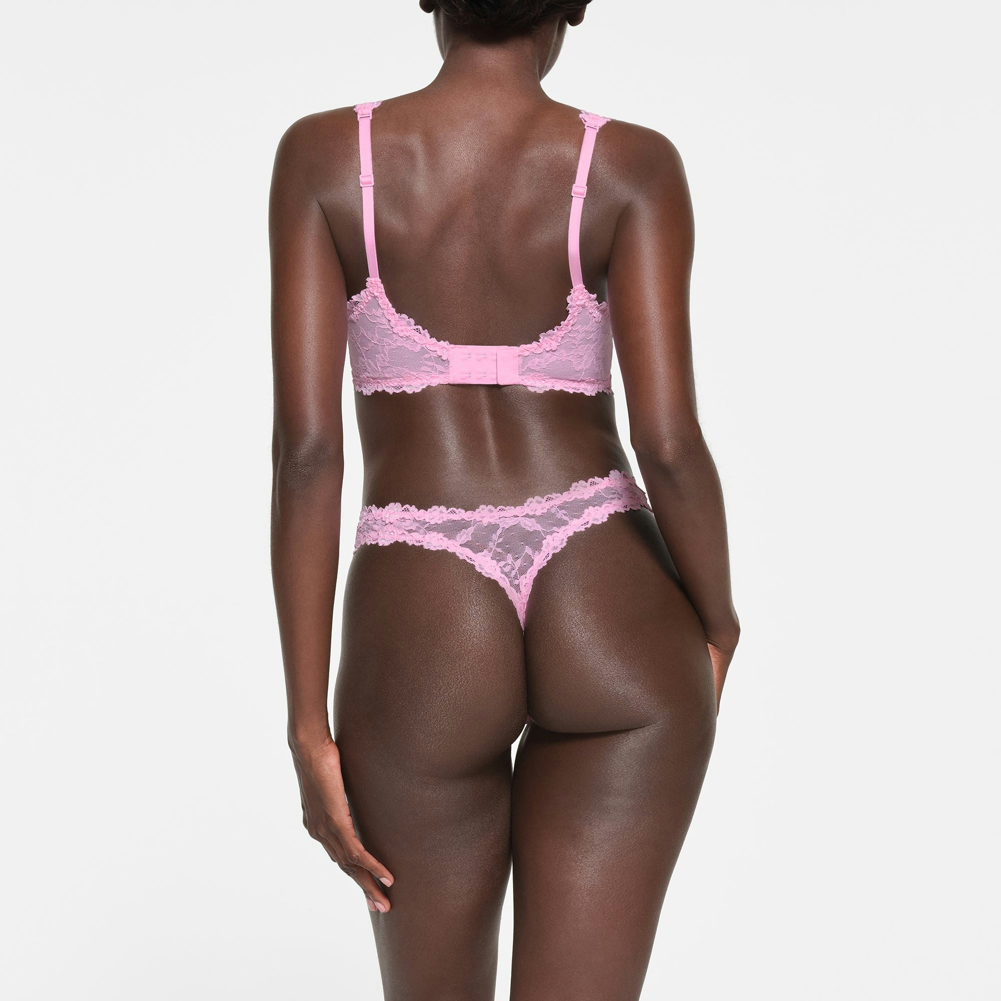 STRETCH LACE UNLINED FULL COVERAGE BRA | COTTON CANDY ON A MODEL BACK VIEW
