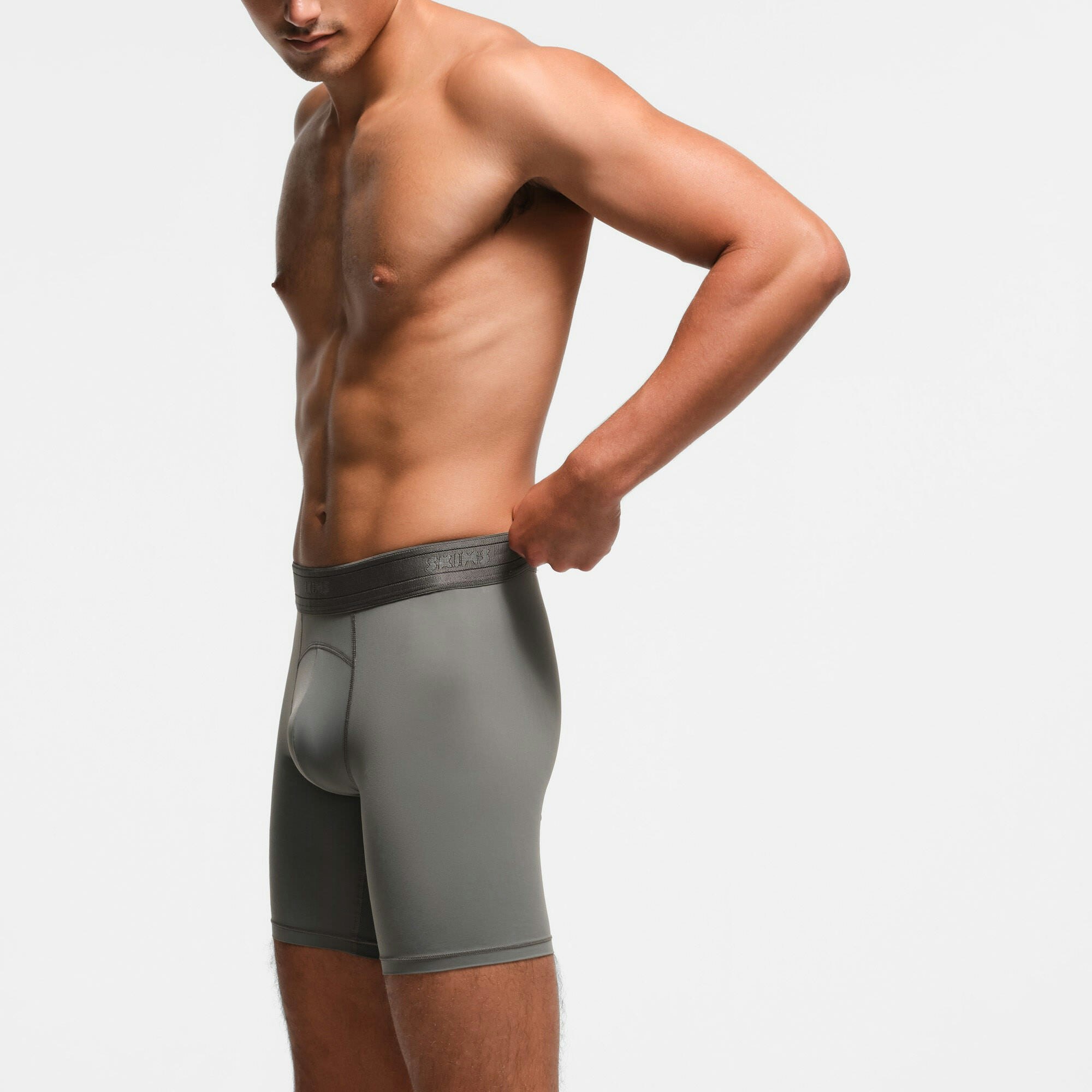 SKIMS SPORT MENS 7" BOXER BRIEF 3-PACK | OBSIDIAN MULTI ON A MODEL SIDE VIEW
