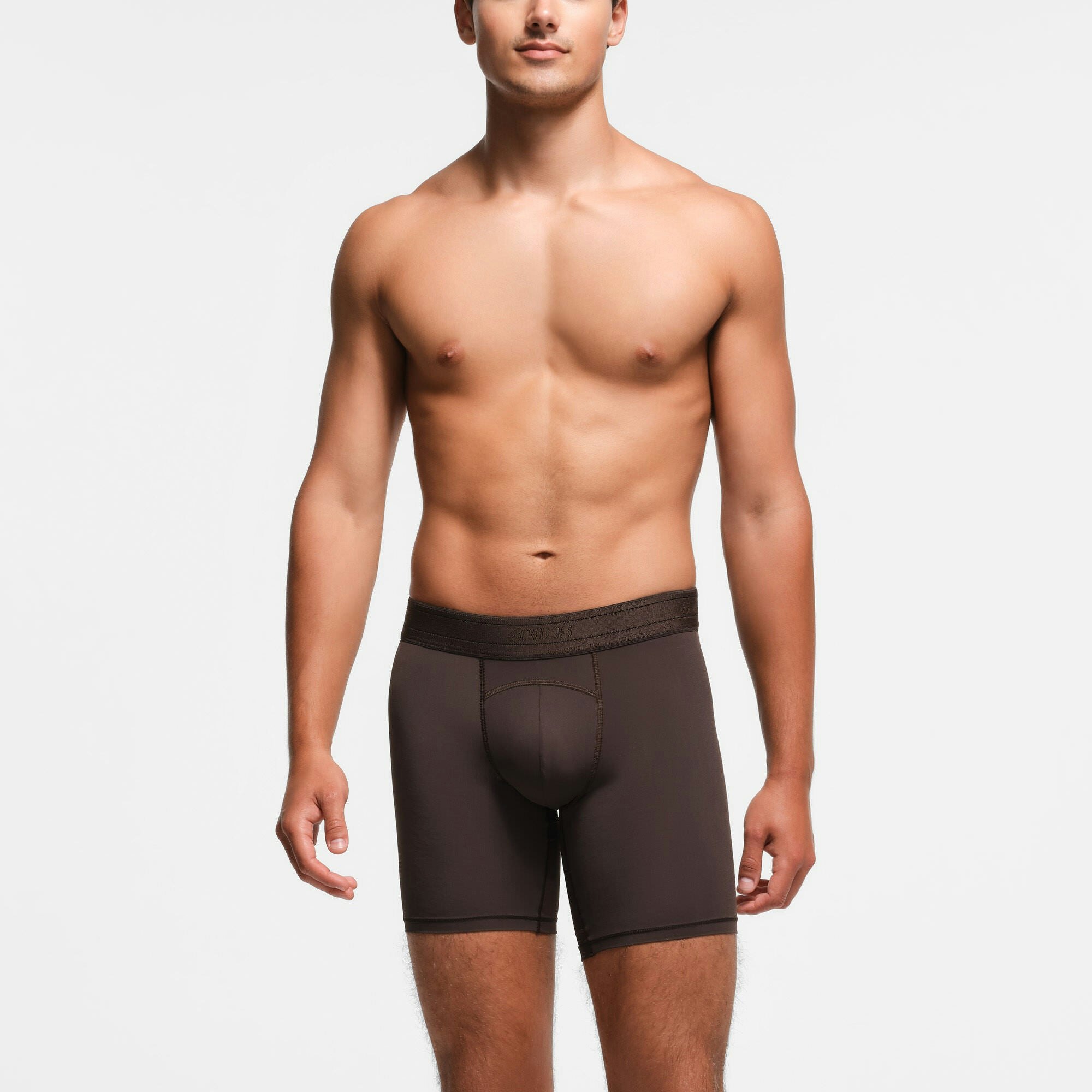 SKIMS SPORT MENS 7" BOXER BRIEF 3-PACK | OBSIDIAN MULTI ON A MODEL FRONT VIEW