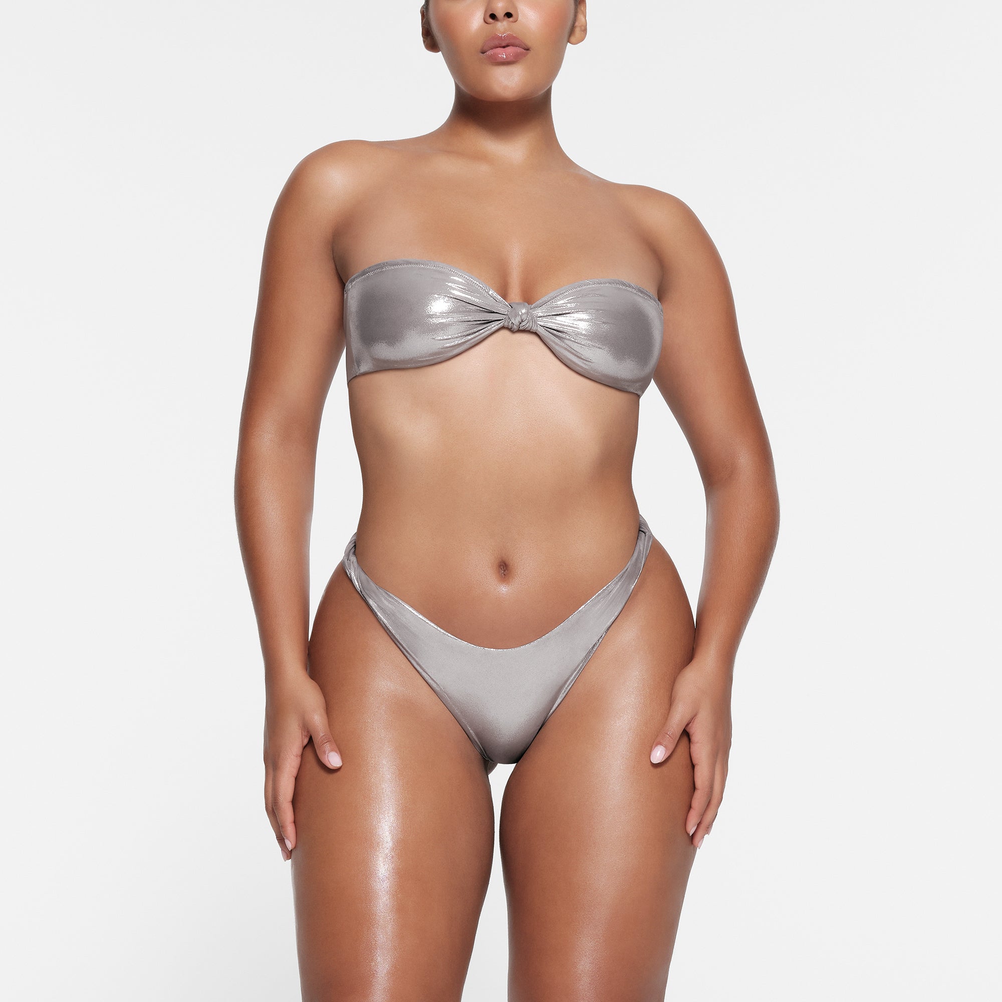 LIQUID SHINE SWIM TWISTED BOTTOM | SMOKE ON A MODEL FRONT VIEW