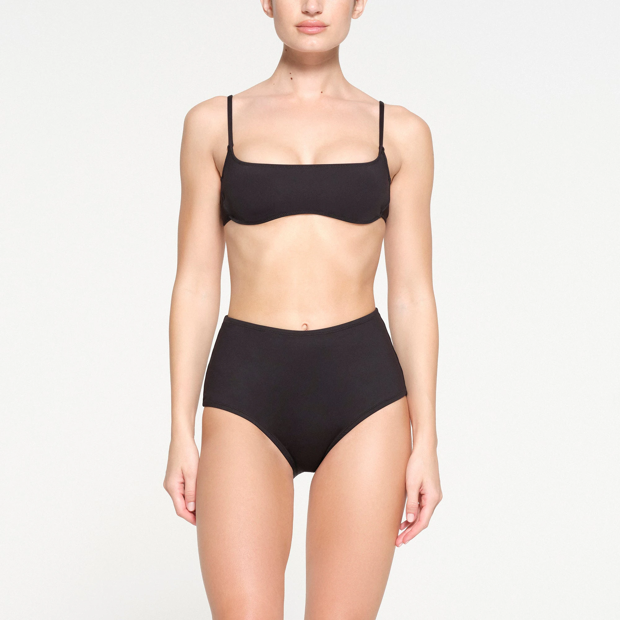 SIGNATURE SWIM FULL BRIEF | ONYX ON A MODEL FRONT VIEW