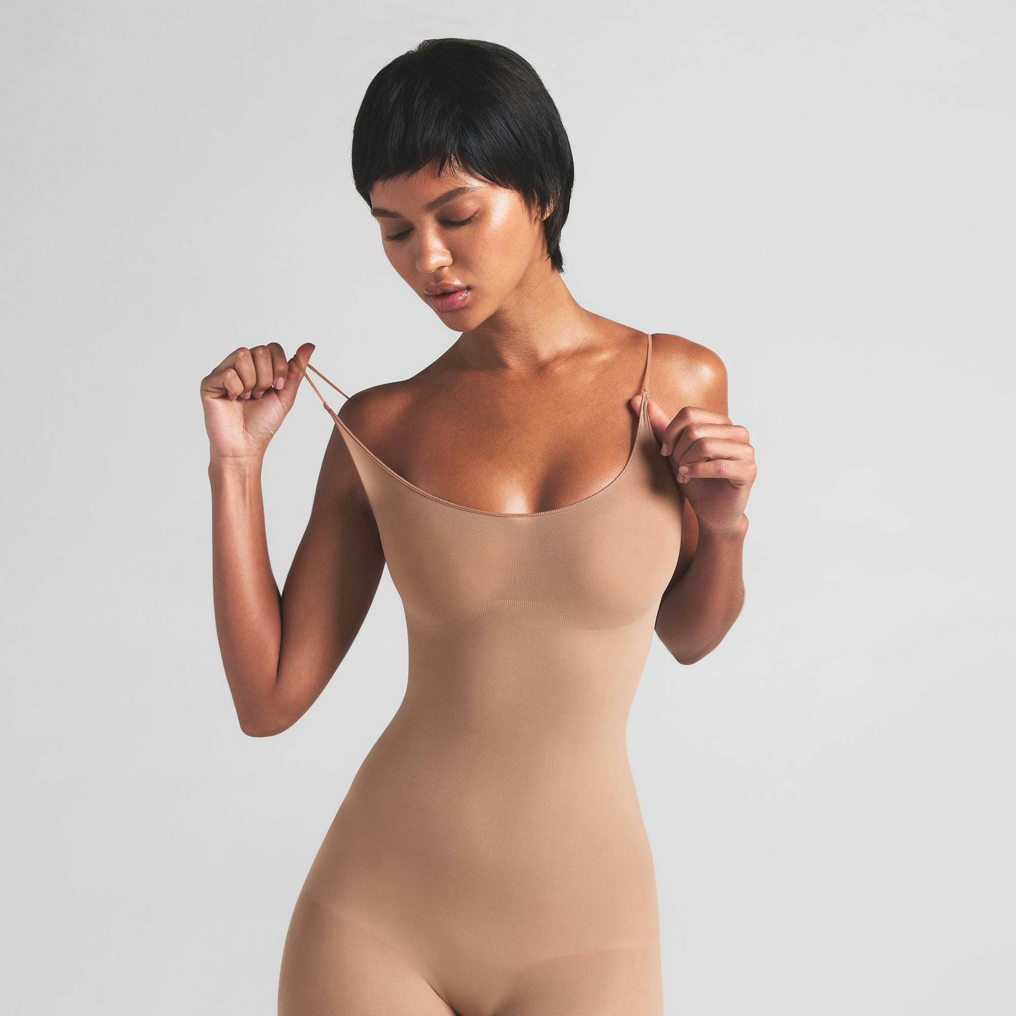 SHEER SEAMLESS CATSUIT | SIENNA ON A MODEL FRONT VIEW | FOCUS: 0.0, 1.0, 0.9