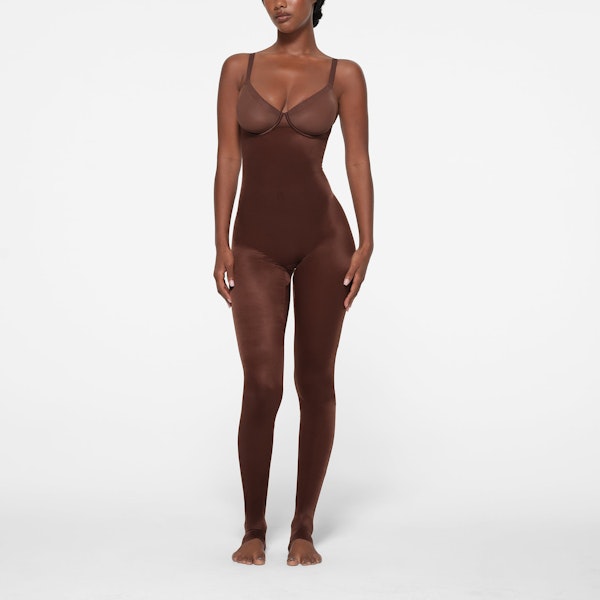 SIMPLY BARE UNDERWIRE CATSUIT | COCOA ON A MODEL FRONT VIEW