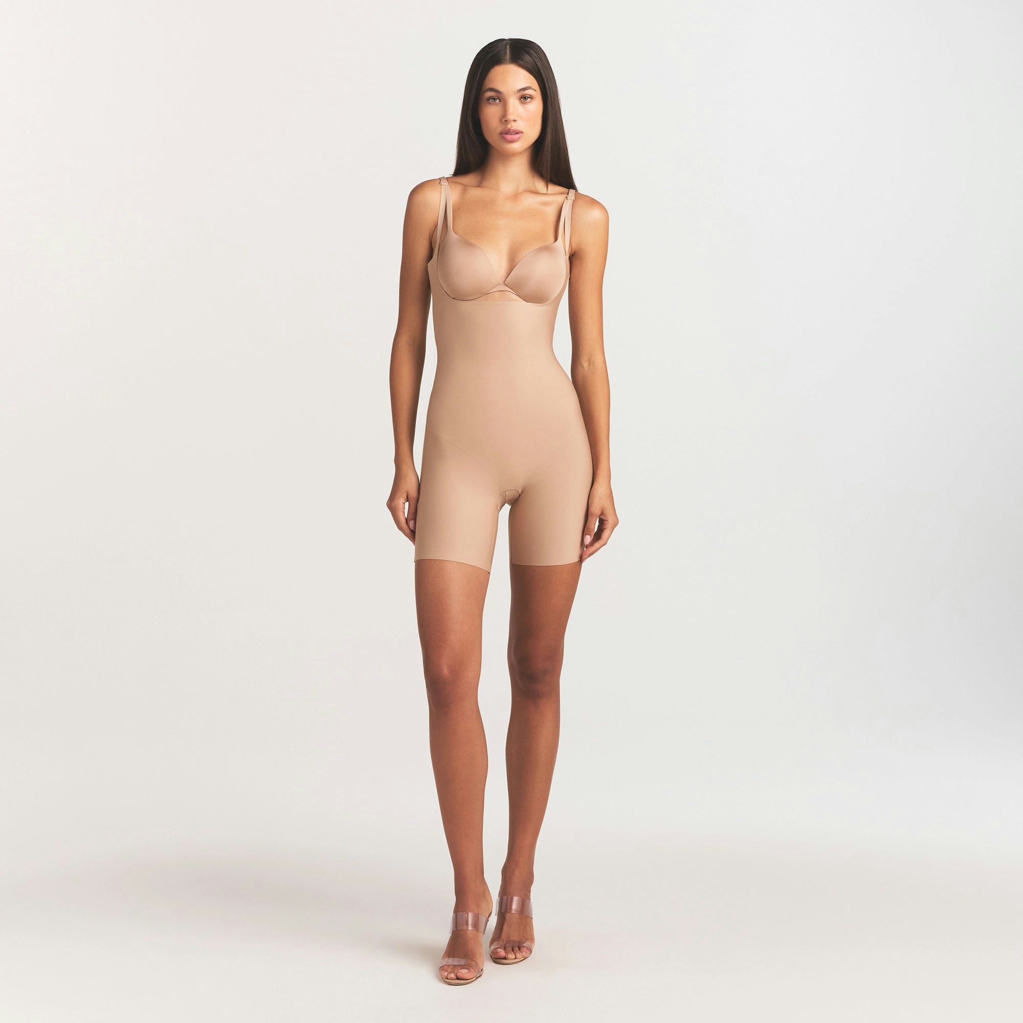 SKIMS BODY CORE SCULPT BACK SMOOTHING OPEN BUST MID THIGH BODYSUIT | CLAY ON A MODEL FRONT VIEW @ | FOCUS: 0.0, 1.0, 0.9