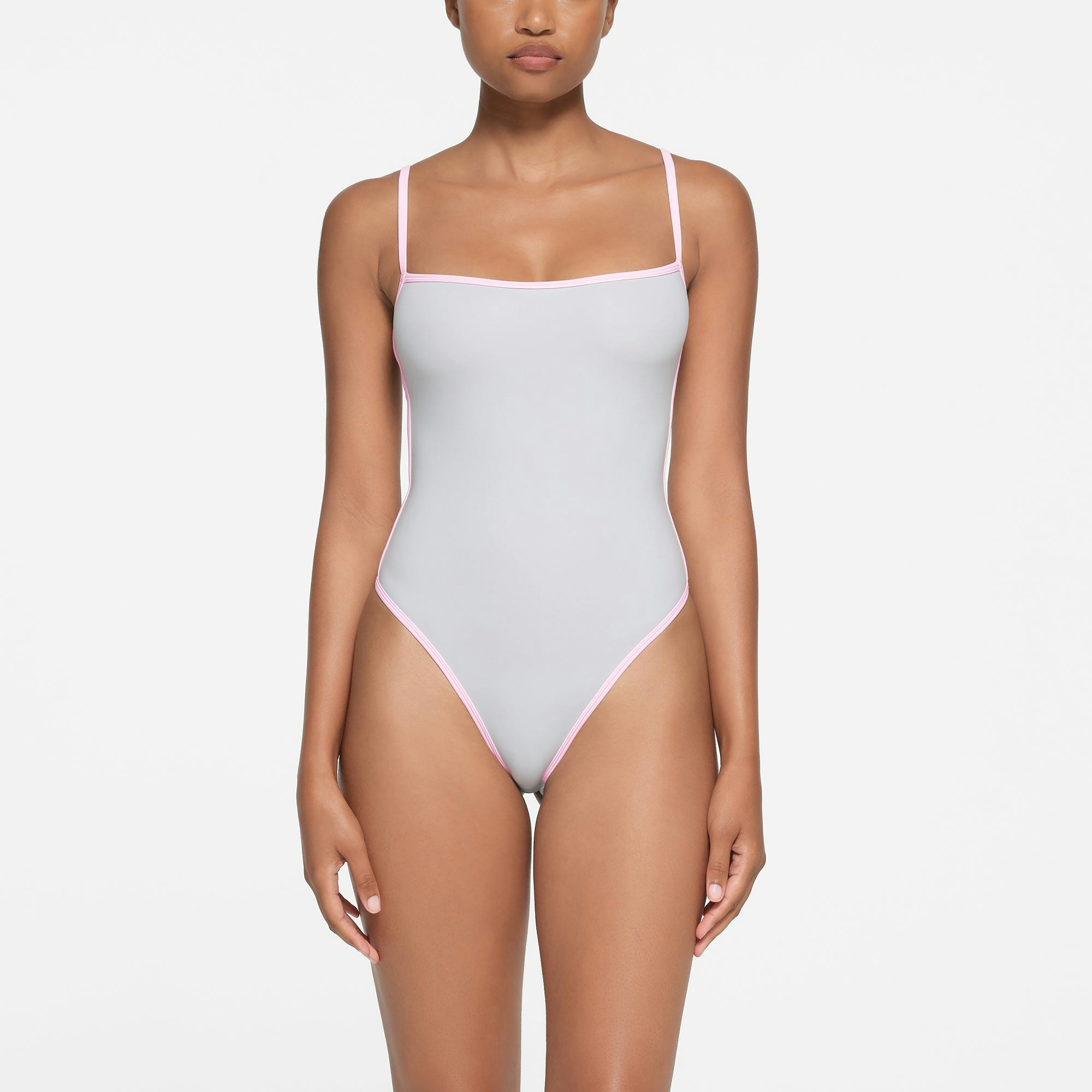 FITS EVERYBODY CONTRAST TRIM SCOOP NECK BODYSUIT | PLATINUM ON A MODEL FRONT VIEW