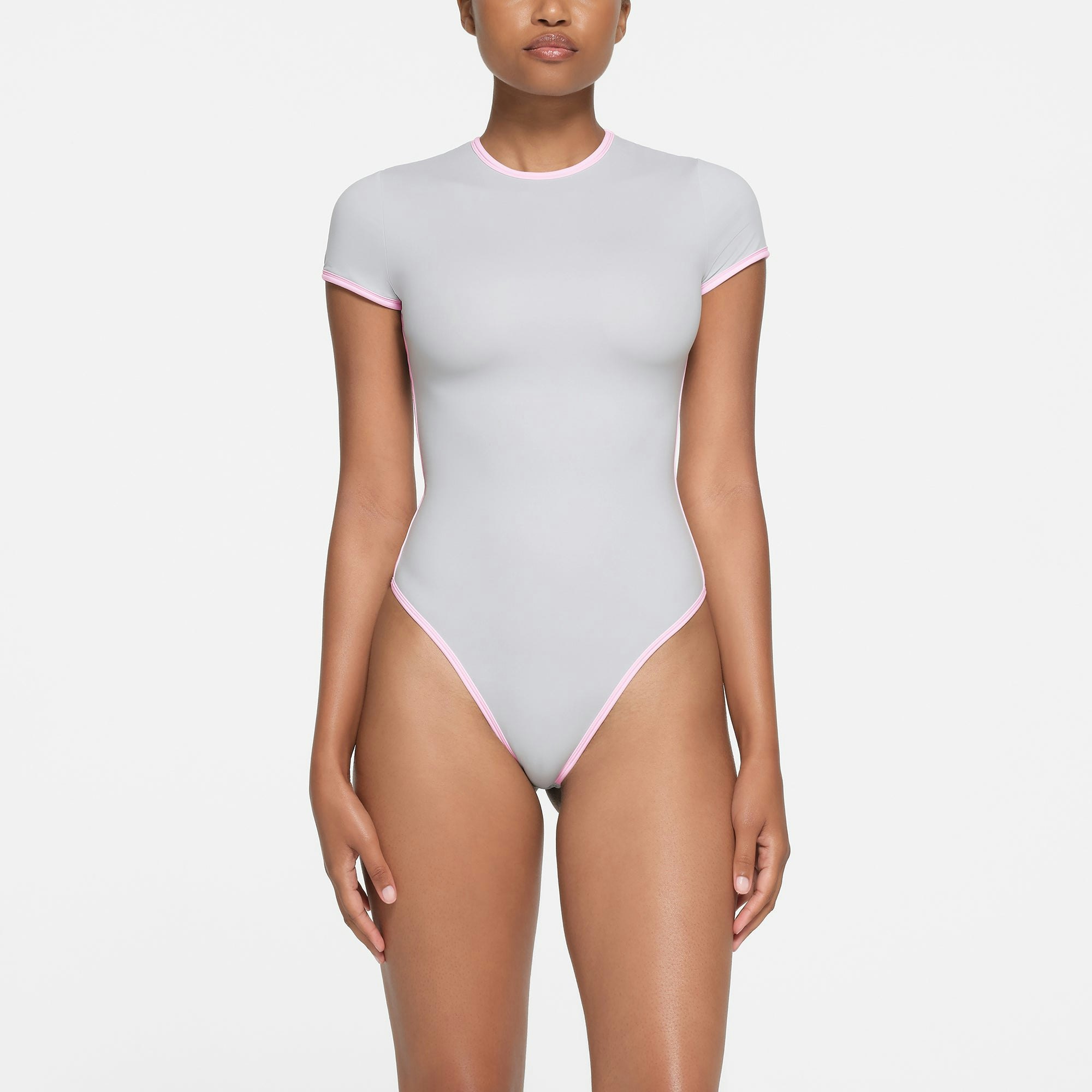 FITS EVERYBODY CONTRAST TRIM T-SHIRT BODYSUIT | PLATINUM ON A MODEL FRONT VIEW