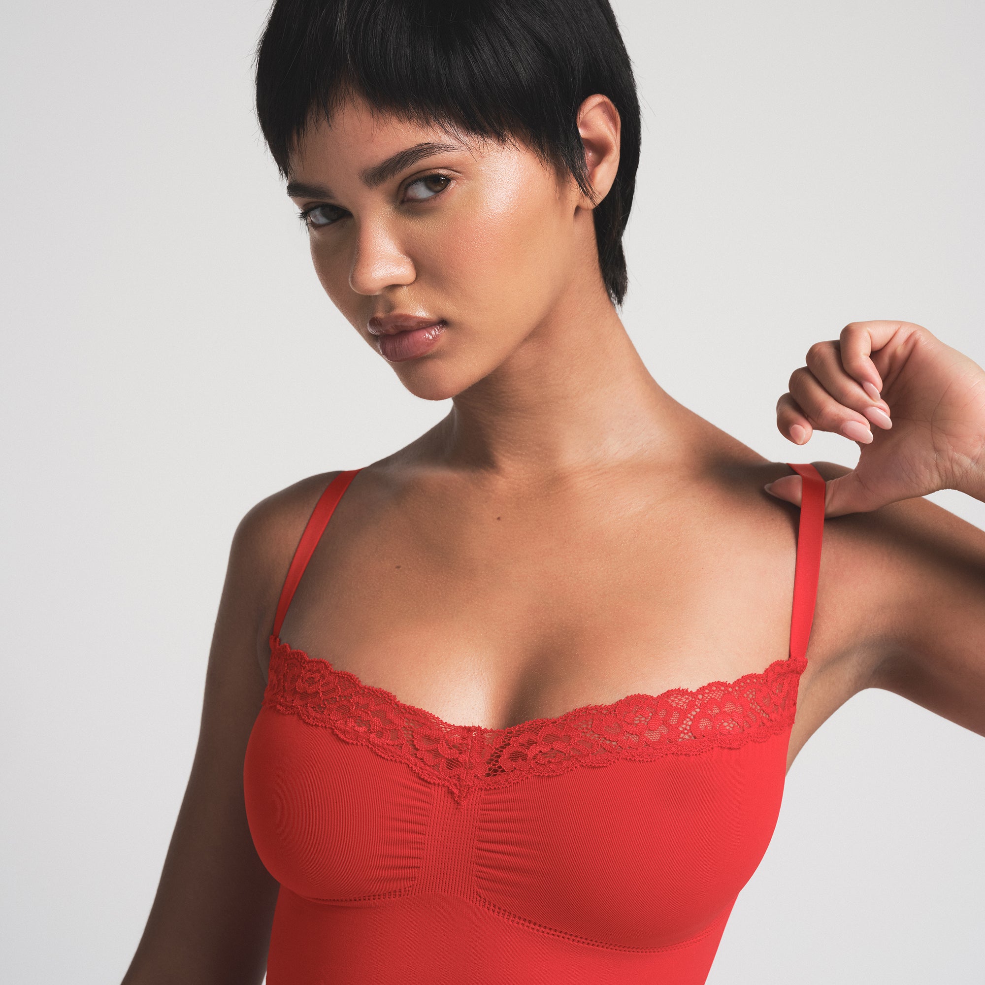 SEAMLESS SCULPT LACE THONG BODYSUIT | CAYENNE SEAMLESS SCULPT LACE THONG BODYSUIT | CAYENNE