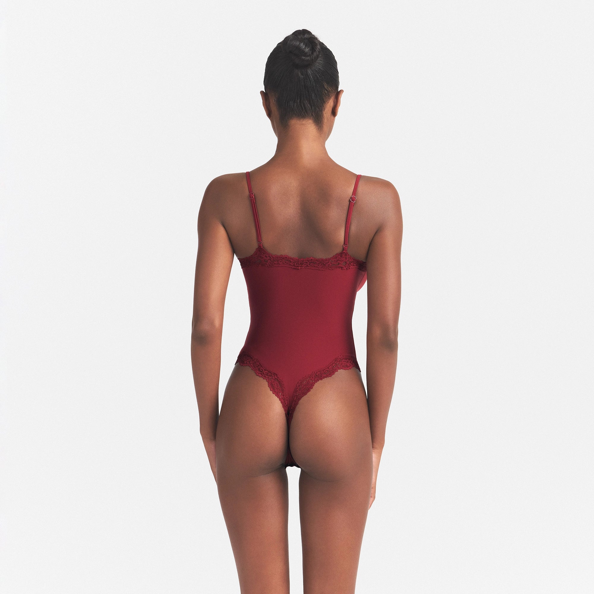 FITS EVERYBODY LACE CAMI BODYSUIT | MERLOT ON A MODEL SIDE VIEW