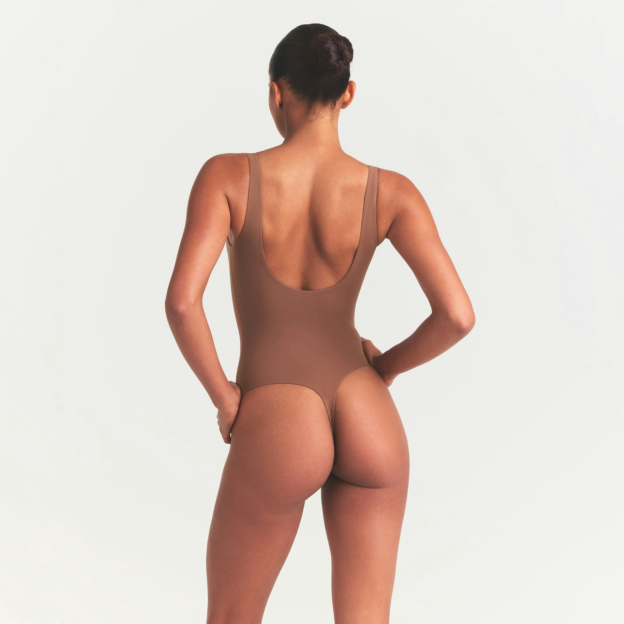 FITS EVERYBODY SQUARE NECK BODYSUIT | JASPER ON A MODEL BACK VIEW @ | FOCUS: 0.0, 1.0, 0.9