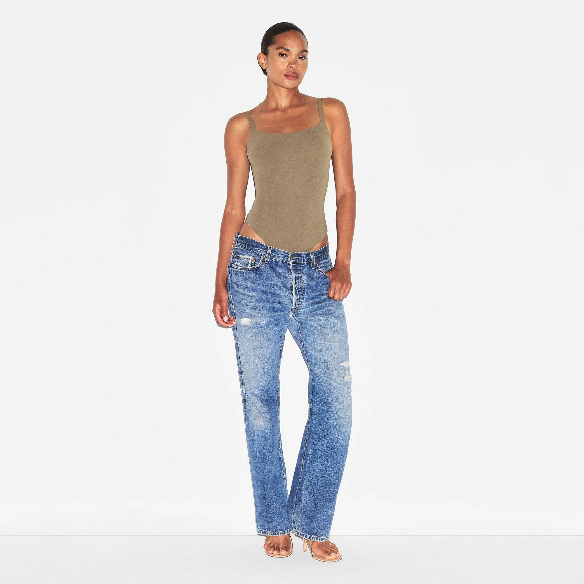 FITS EVERYBODY SQUARE NECK BODYSUIT | TRUFFLE ON A MODEL FRONT VIEW | FOCUS: 0.0, 1.0, 0.9